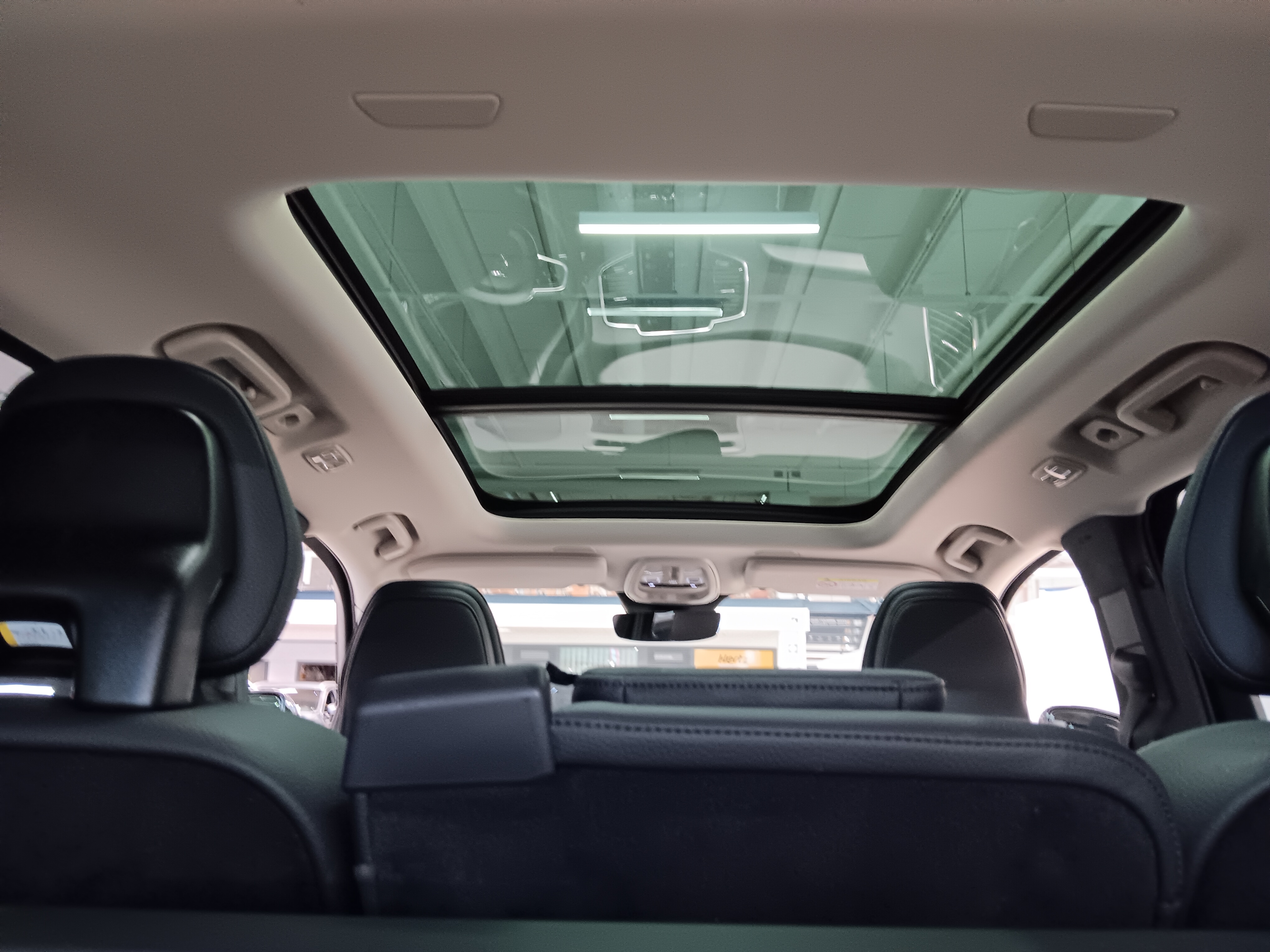 VOLVO XC90 2023