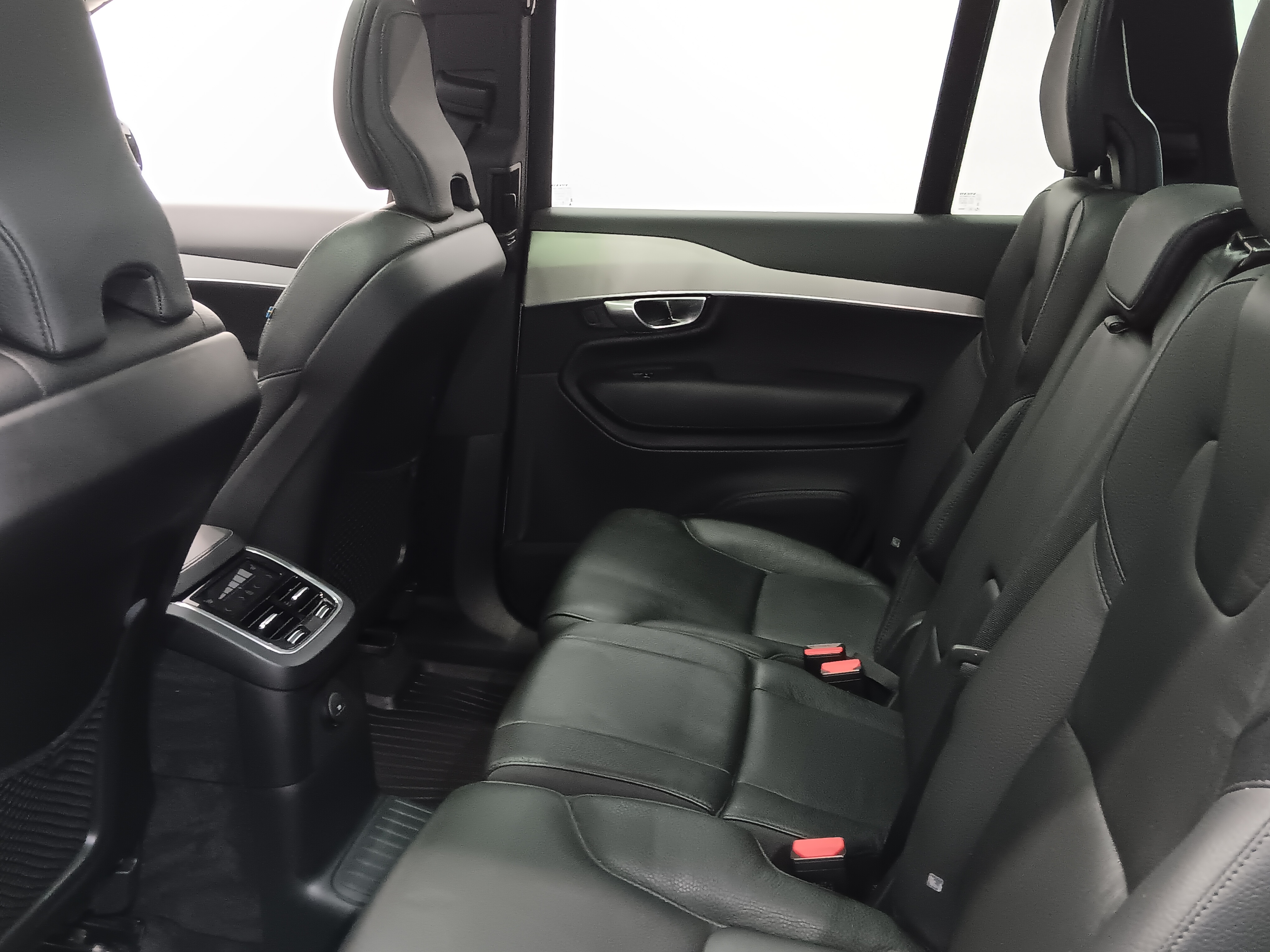 VOLVO XC90 2023
