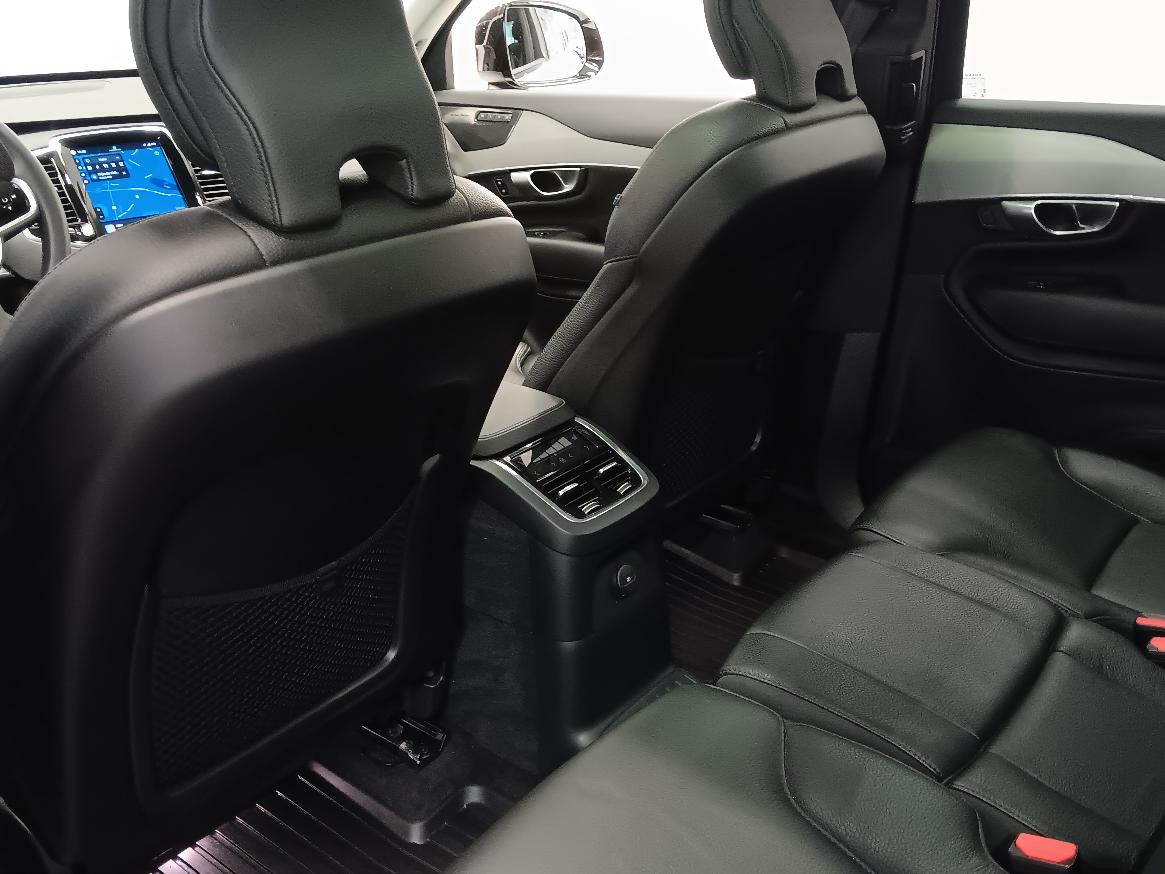 VOLVO XC90 2023