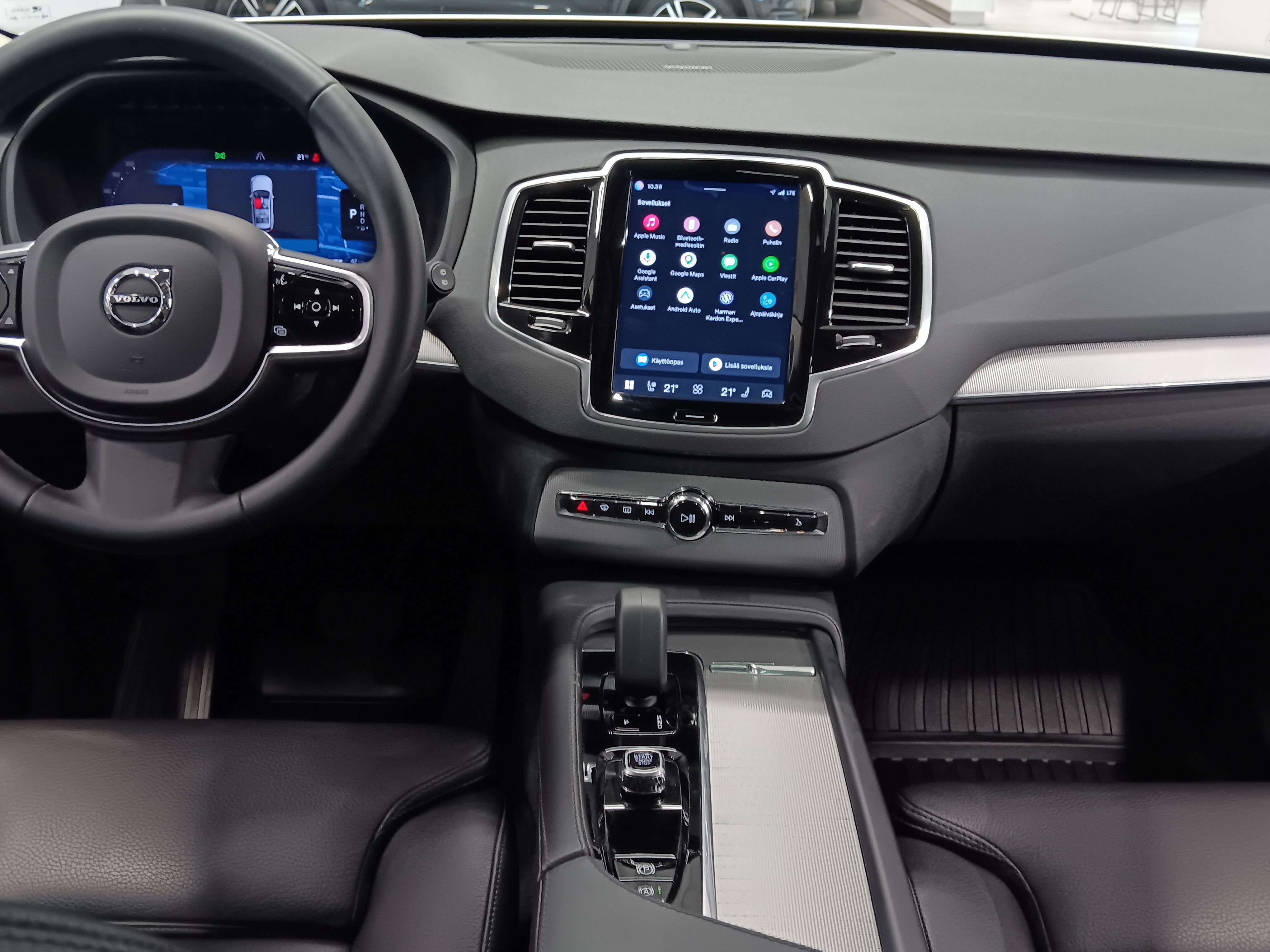 VOLVO XC90 2023