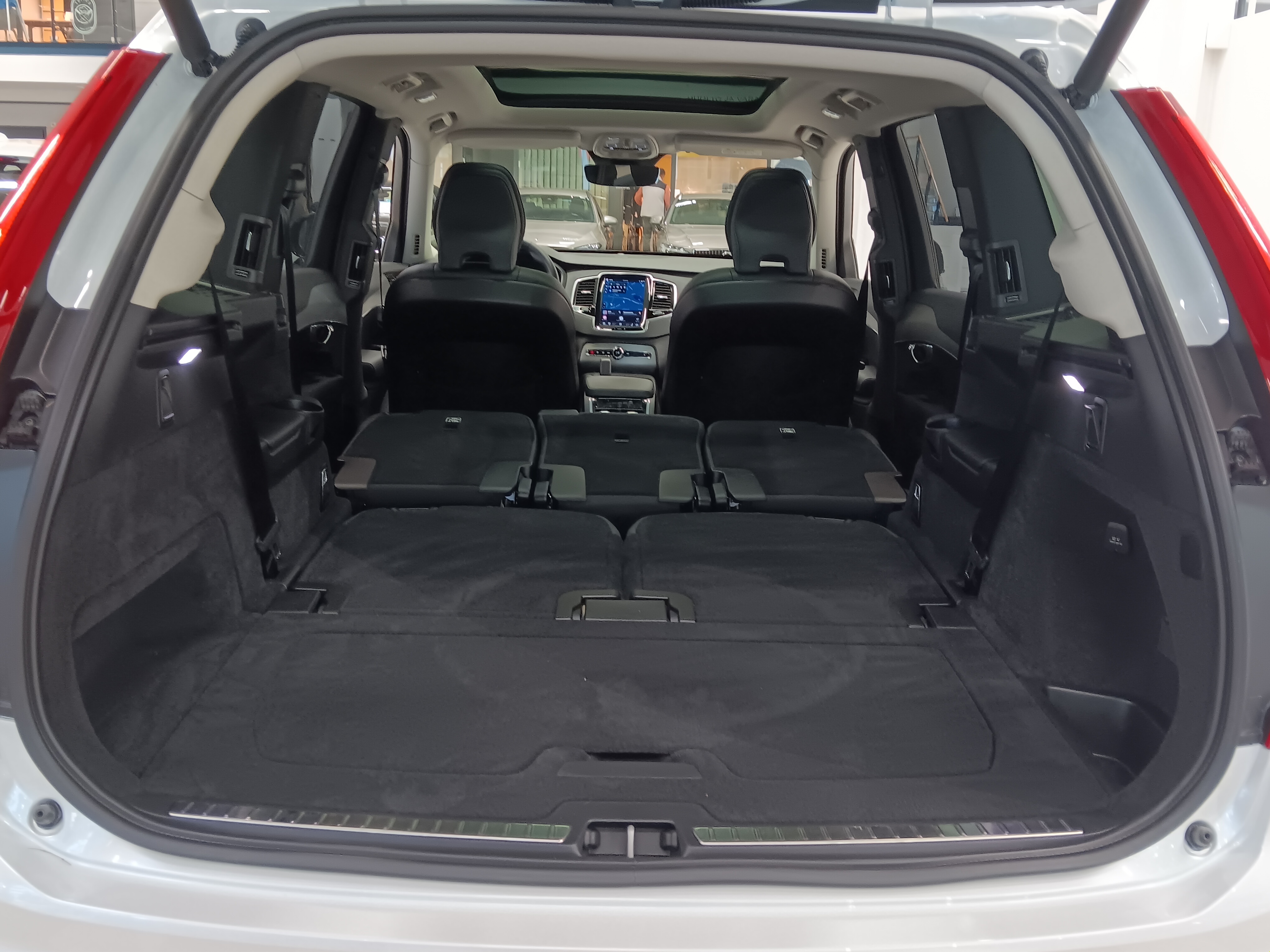 VOLVO XC90 2023