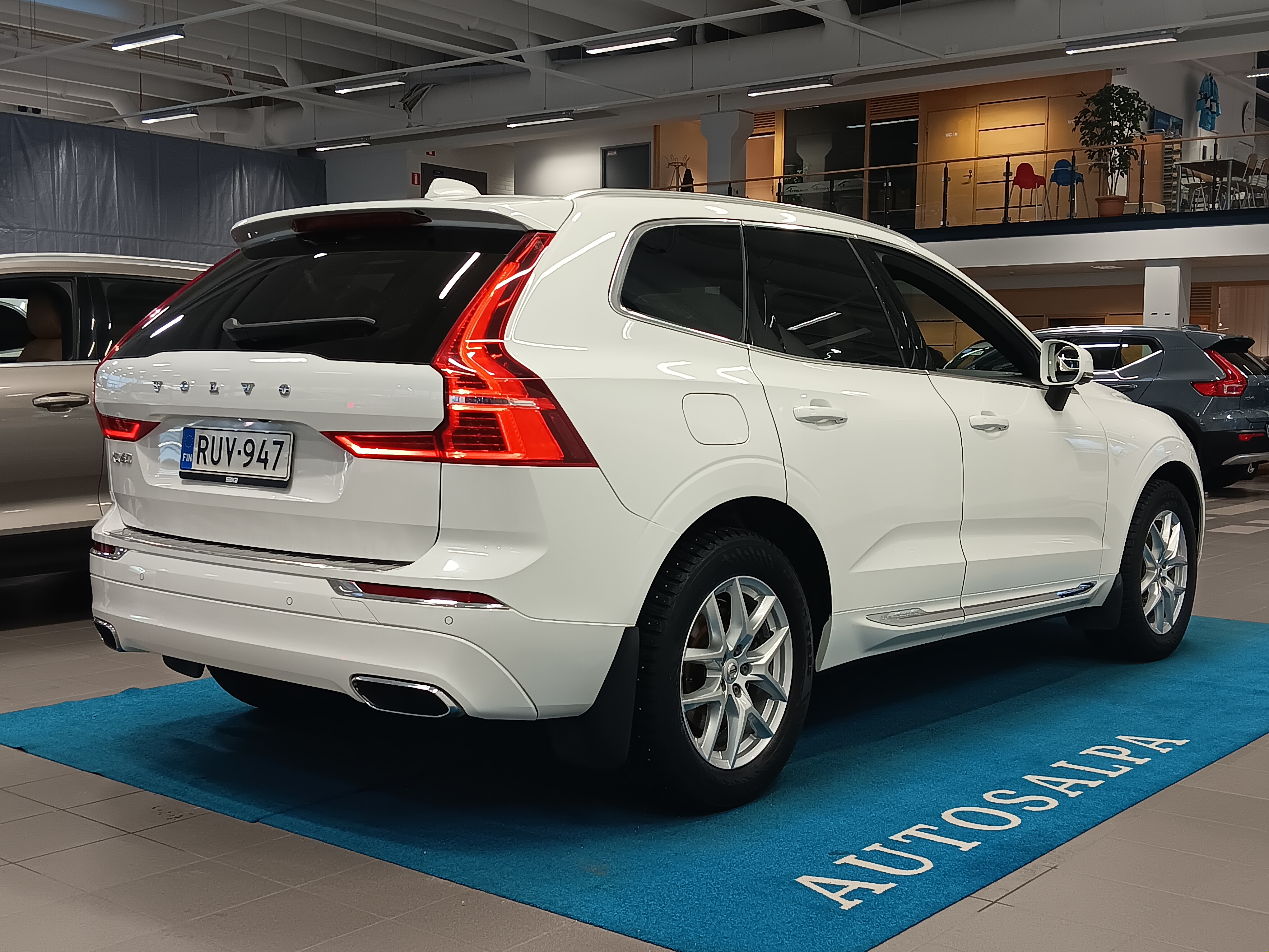VOLVO XC60 2020