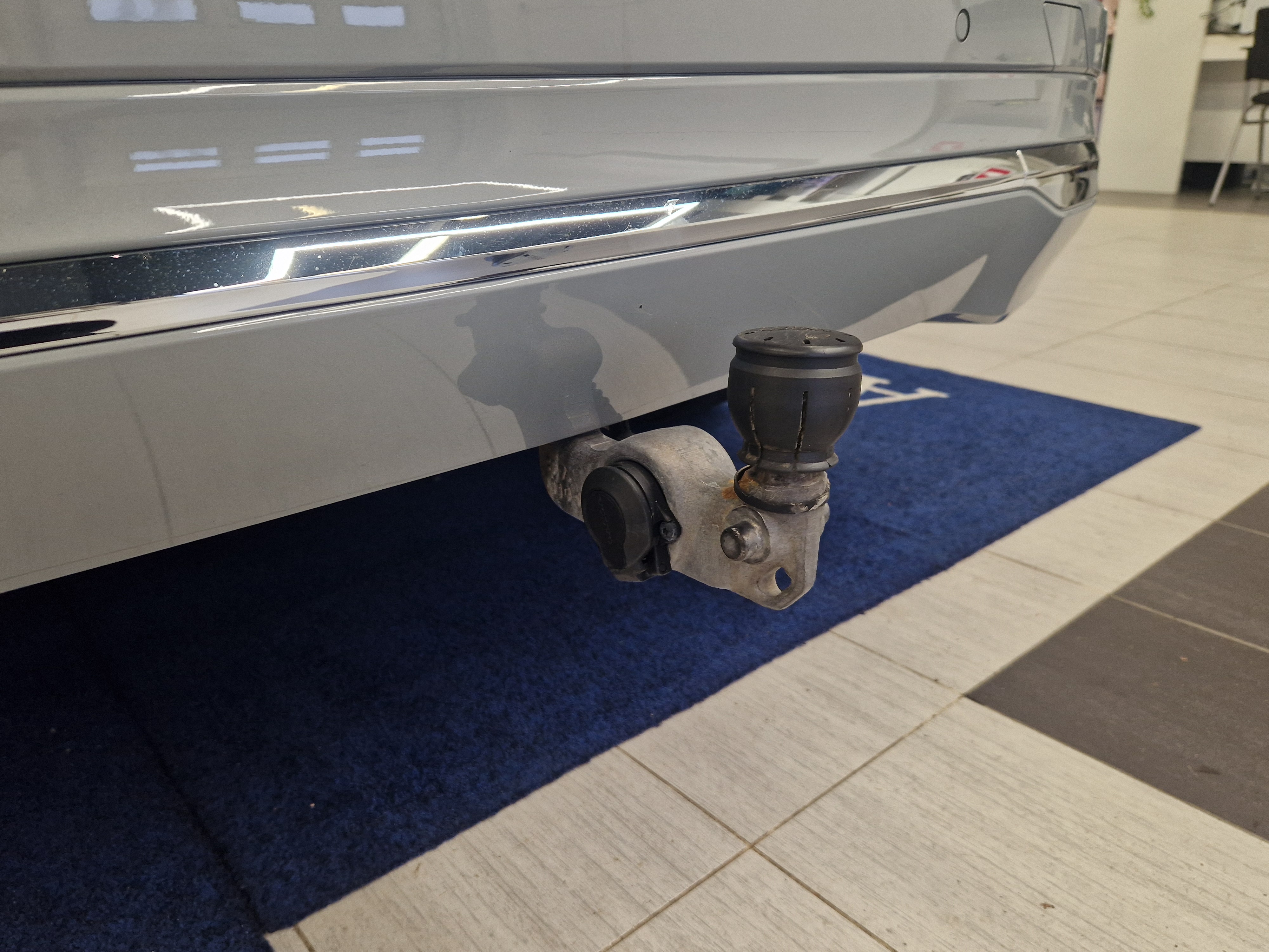 VOLVO XC60 2024