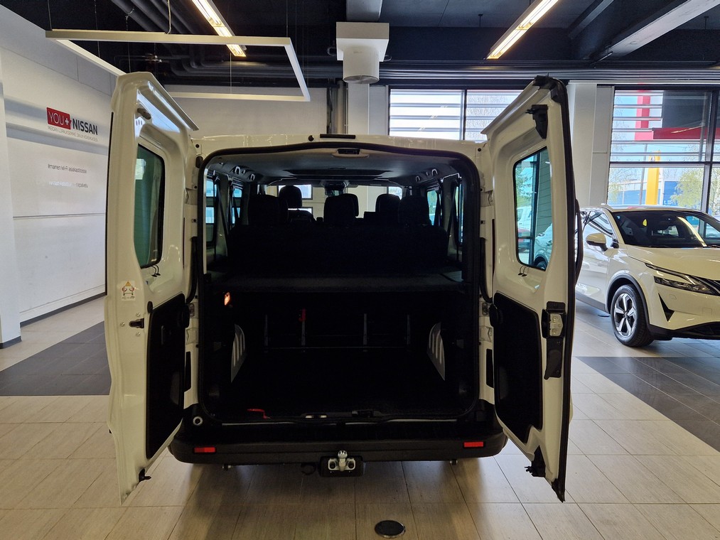 RENAULT Trafic Combi 2024
