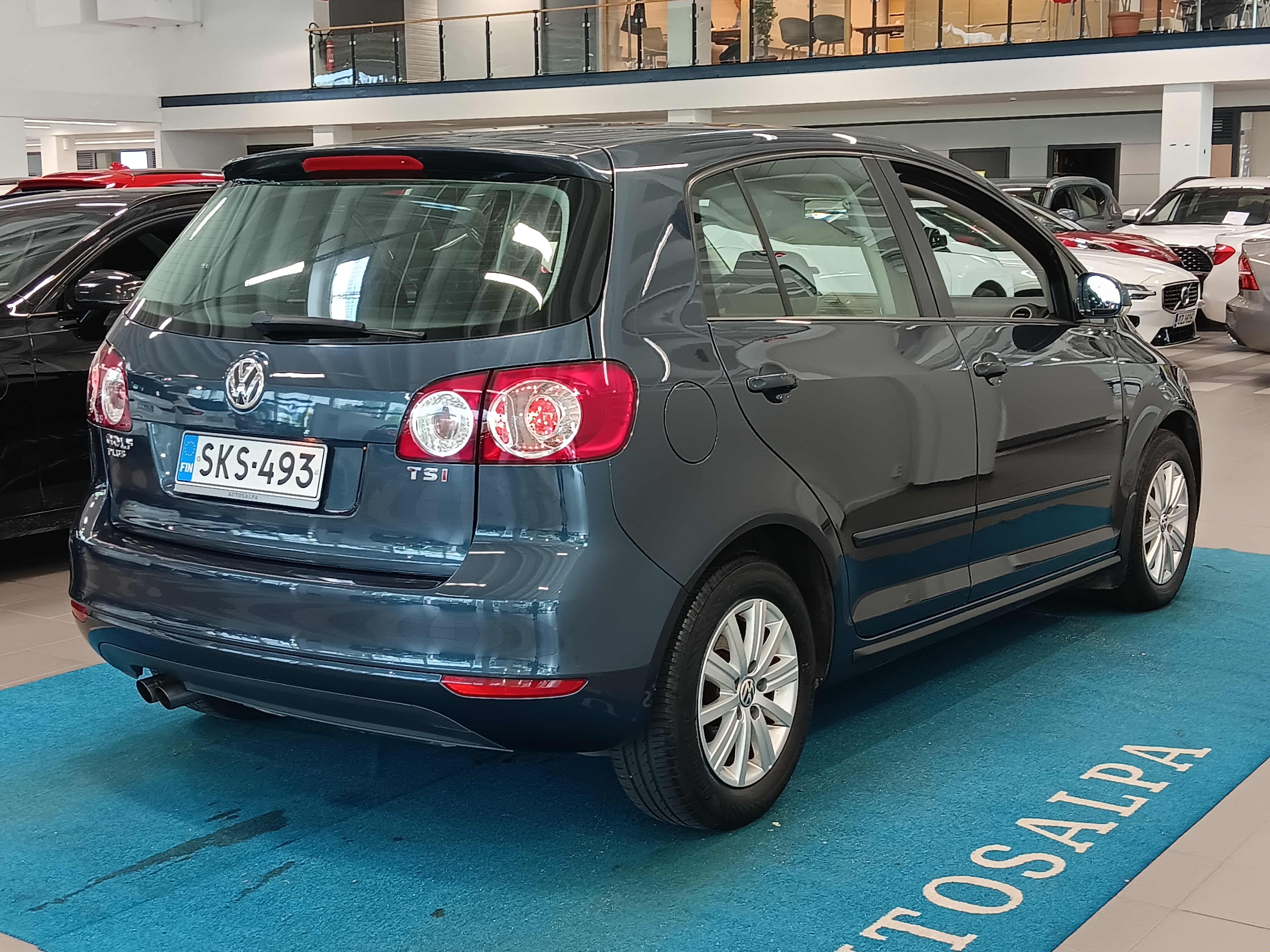 VOLKSWAGEN Golf Plus 2012