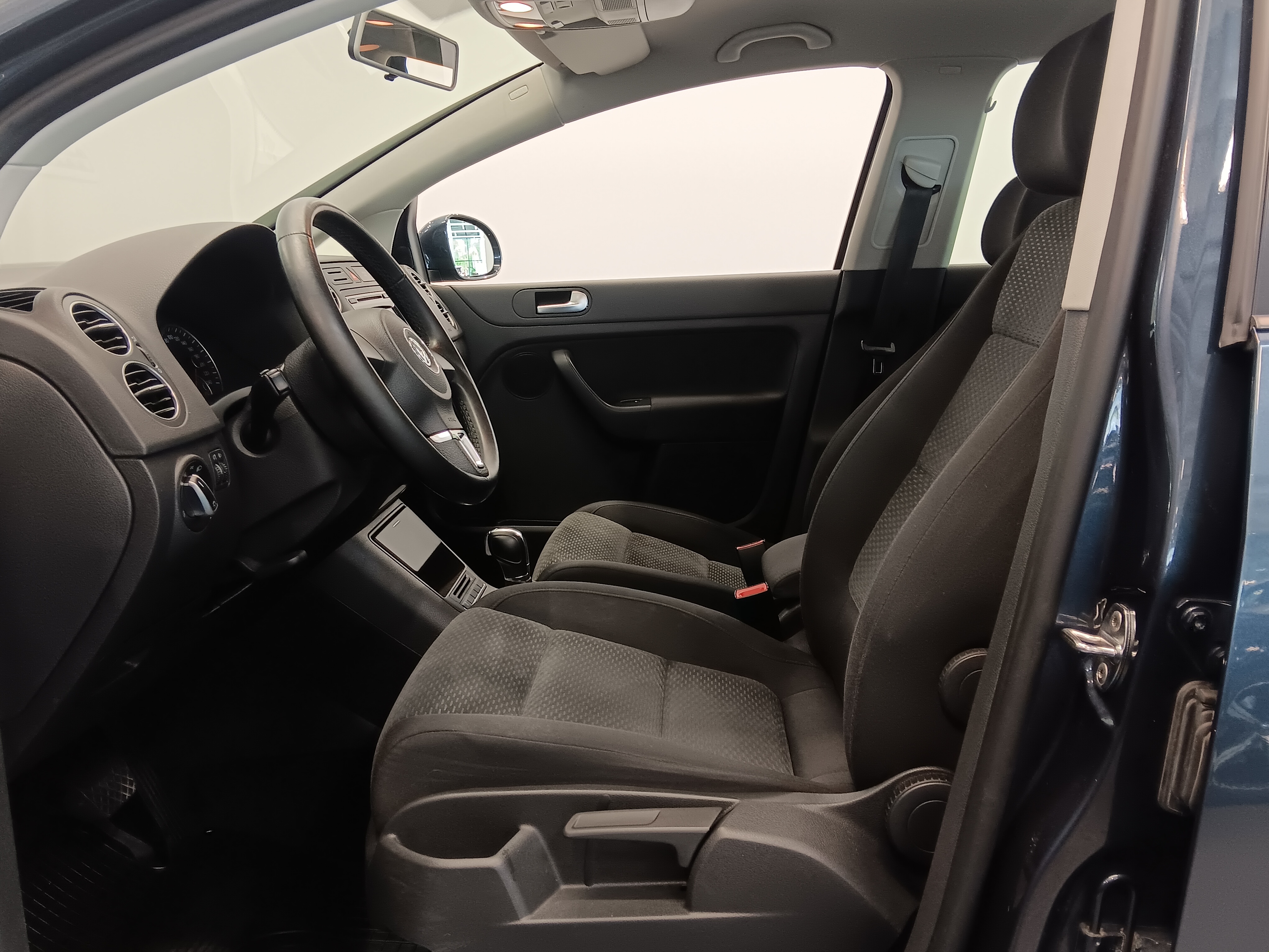 VOLKSWAGEN Golf Plus 2012