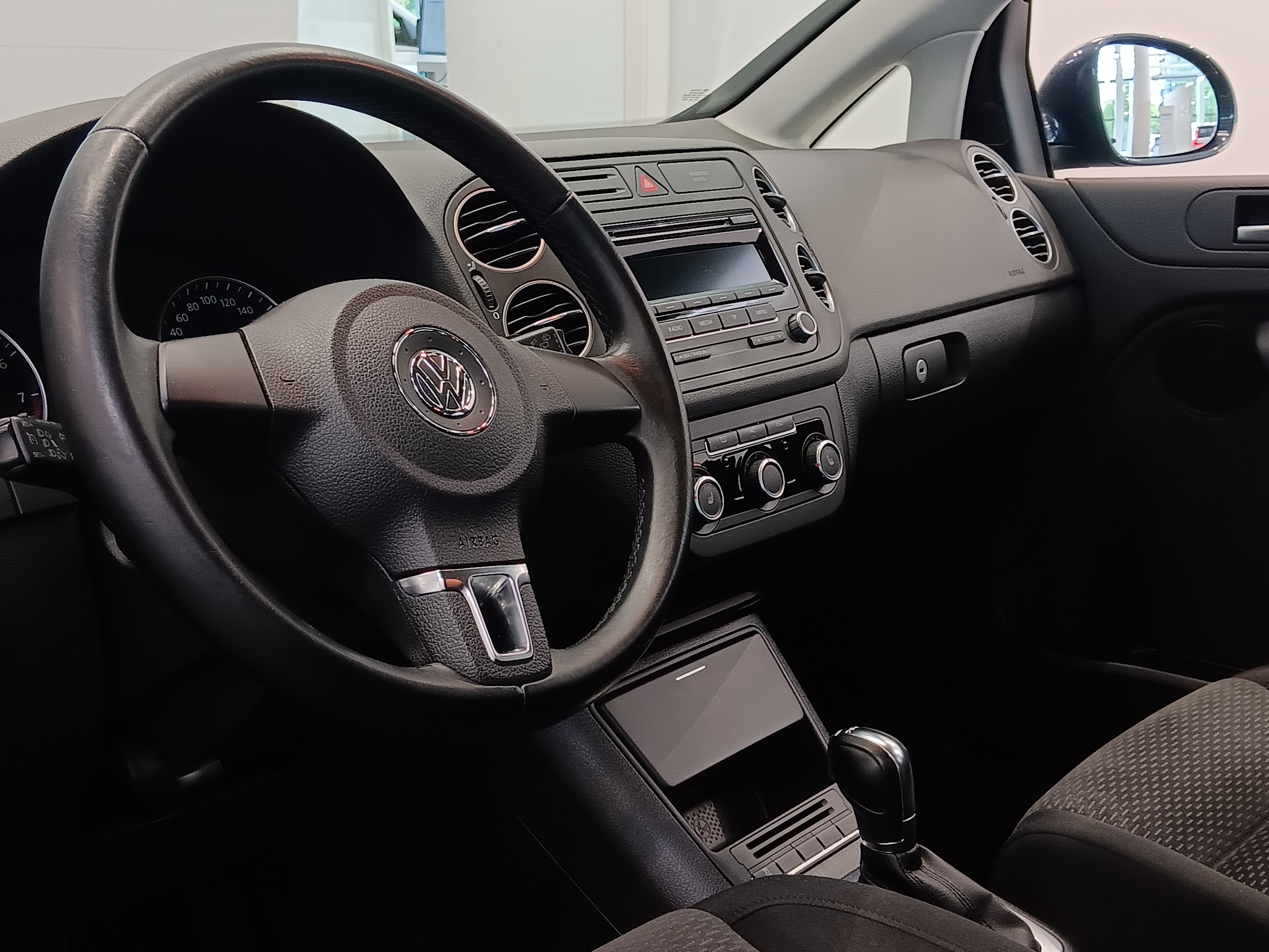 VOLKSWAGEN Golf Plus 2012