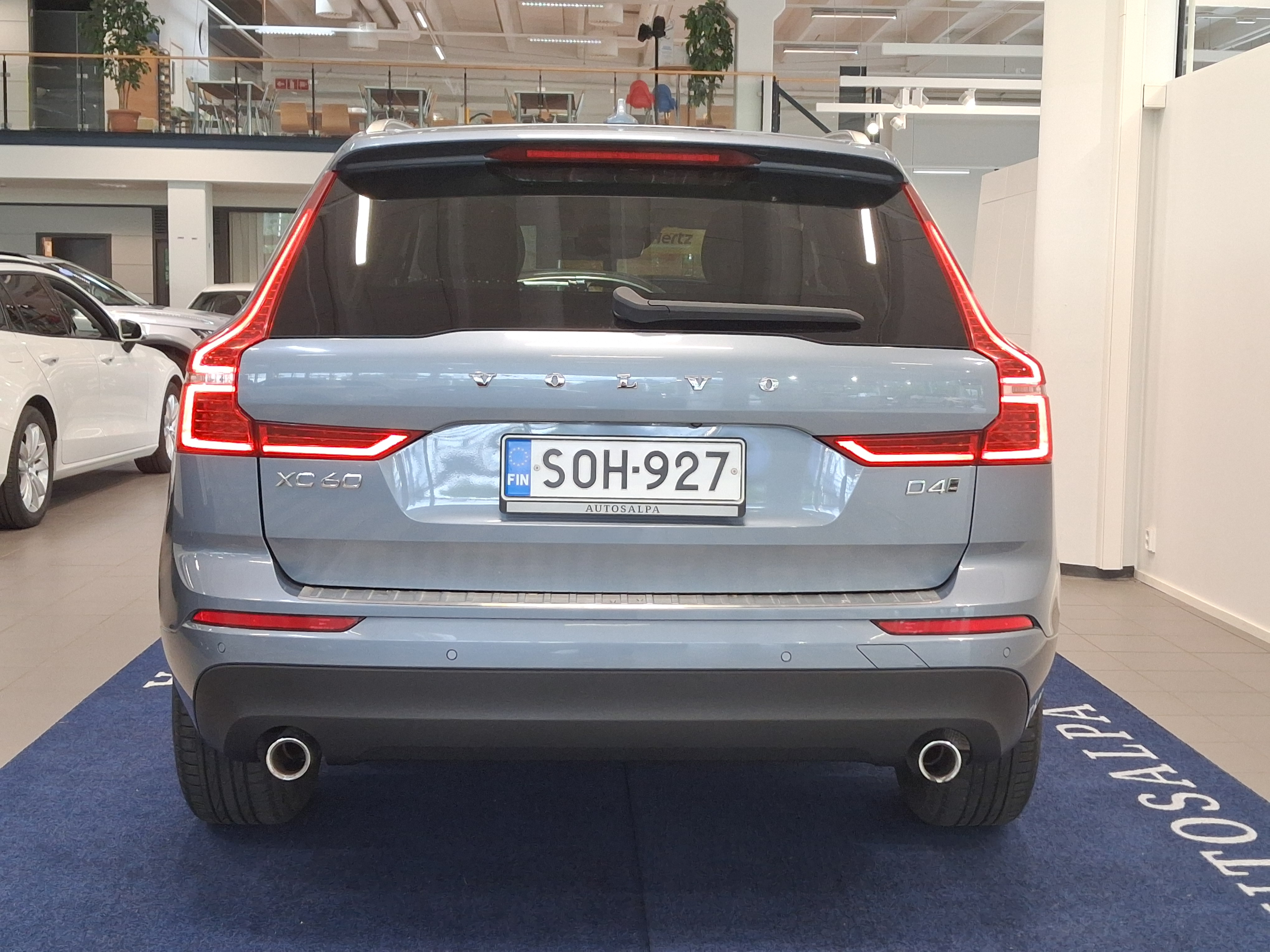 VOLVO XC60 2019