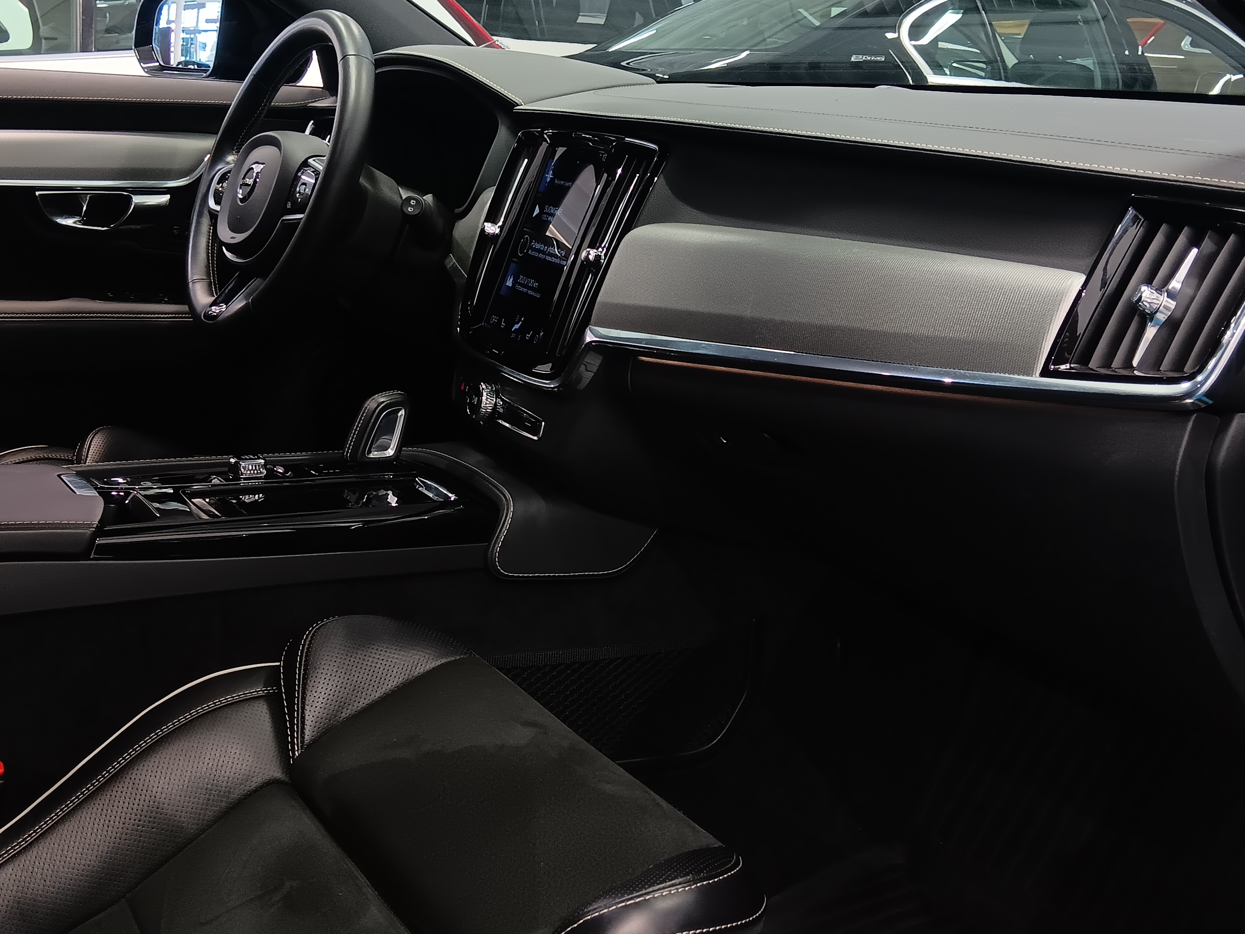 VOLVO V90 2020