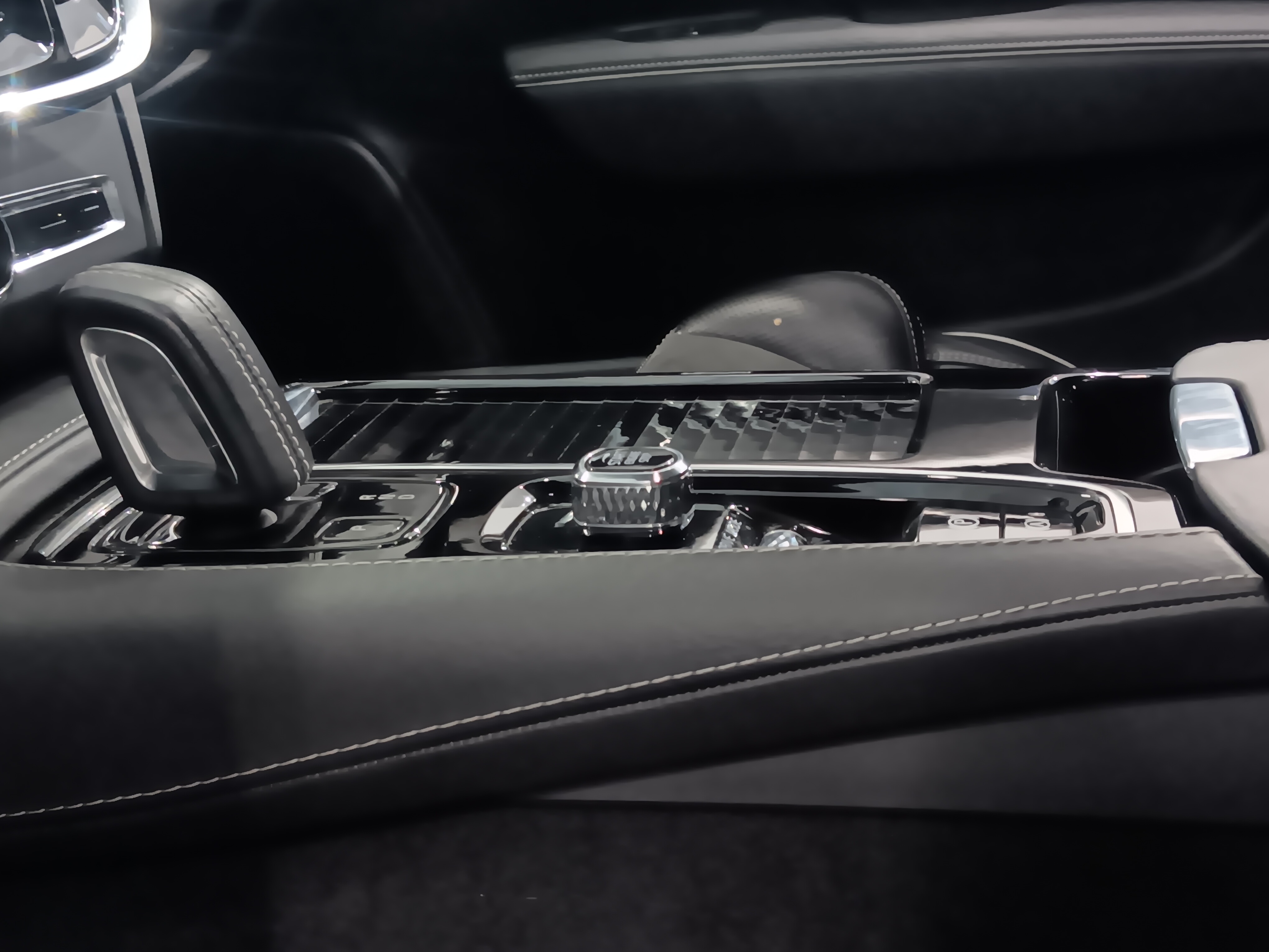 VOLVO V90 2020