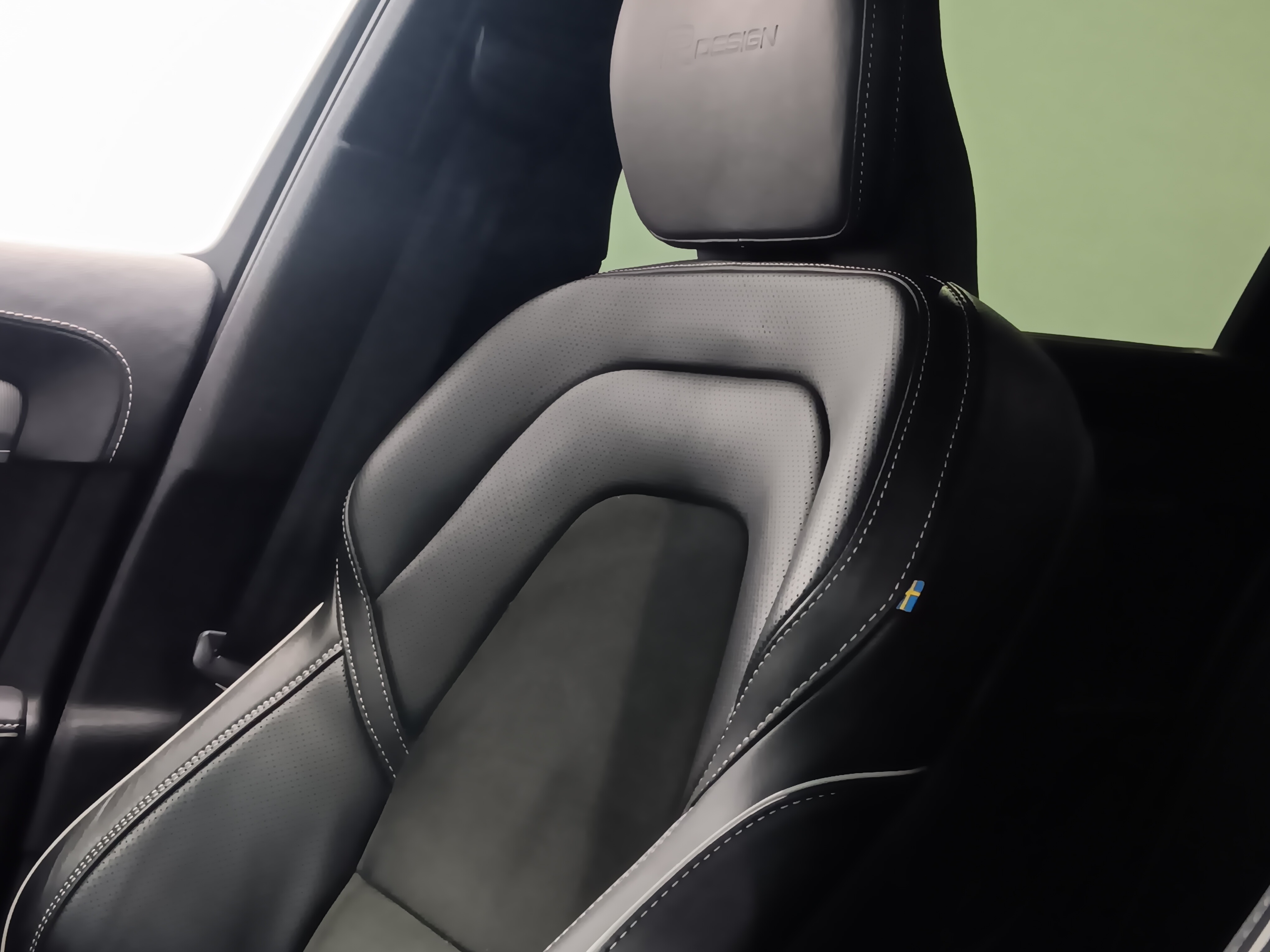 VOLVO V90 2020