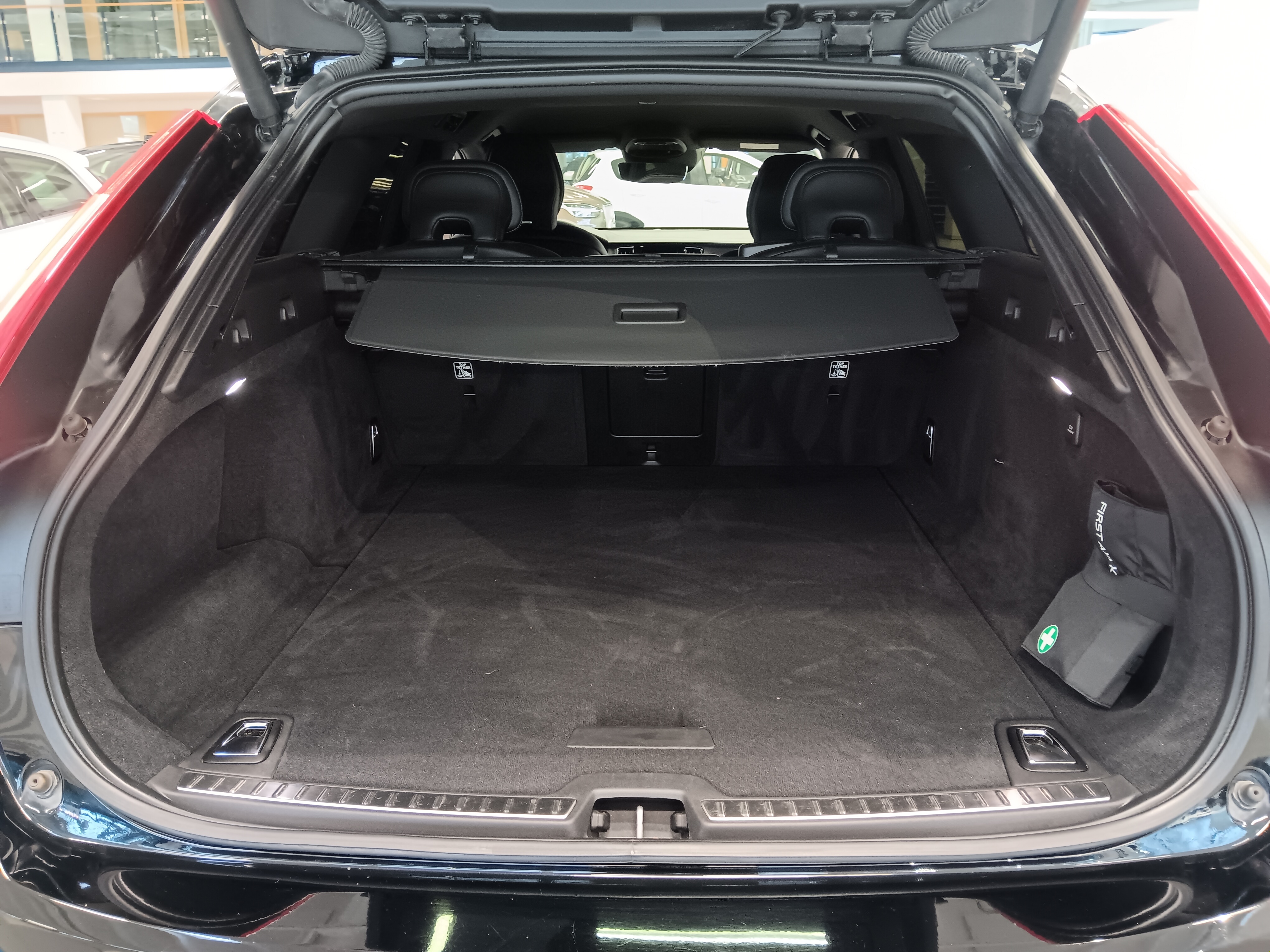VOLVO V90 2020