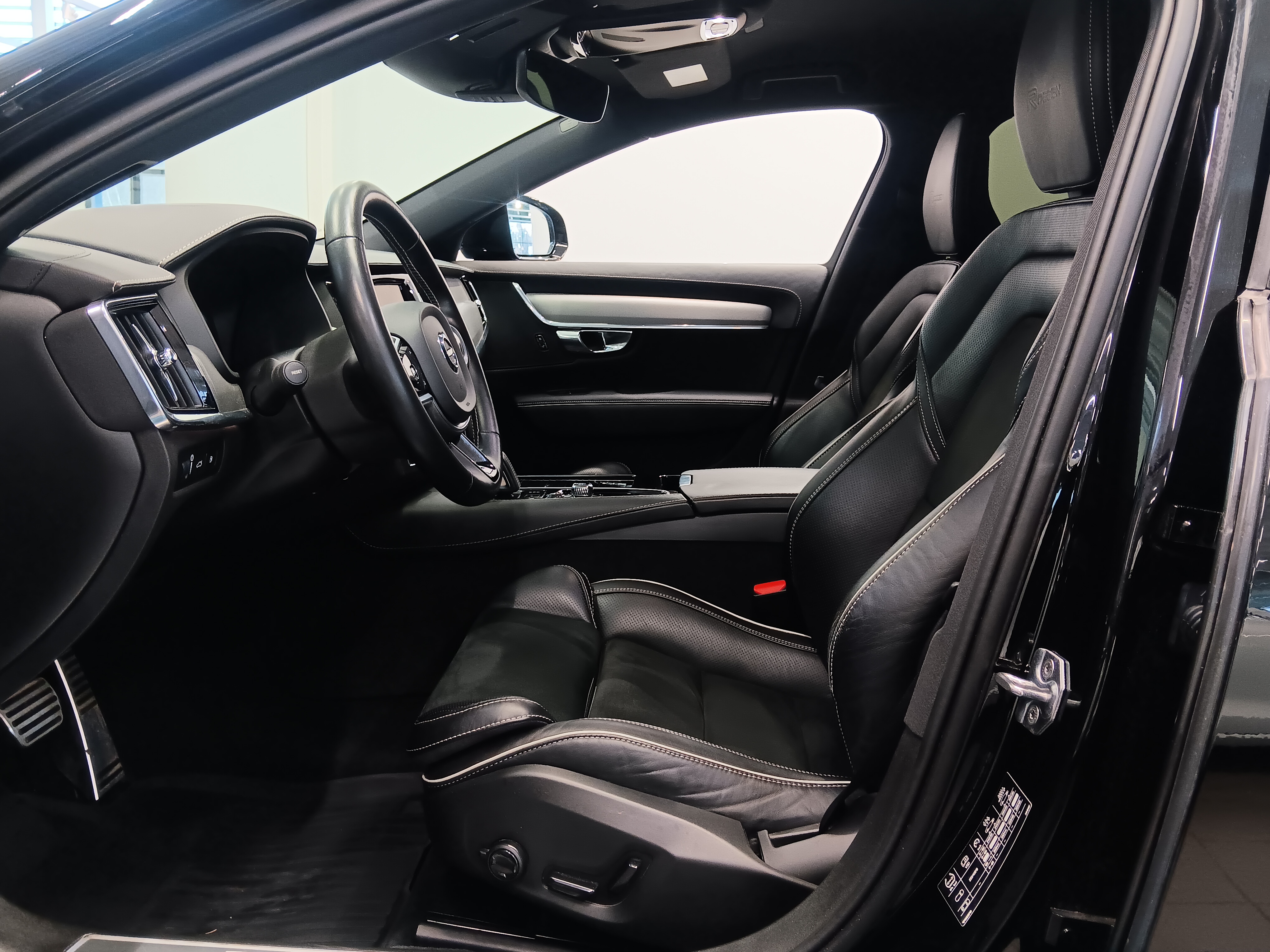 VOLVO V90 2020