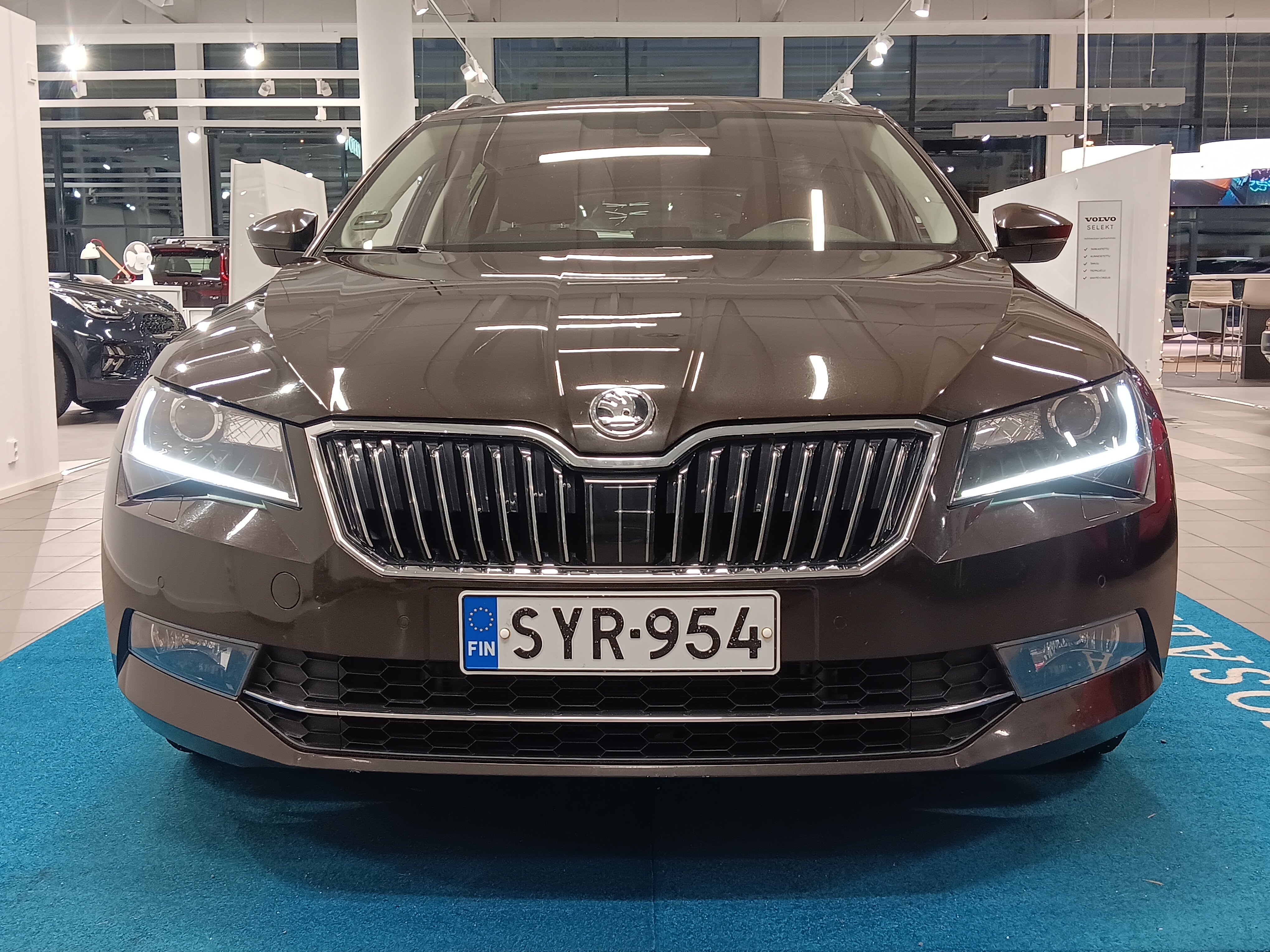 SKODA Superb 2019