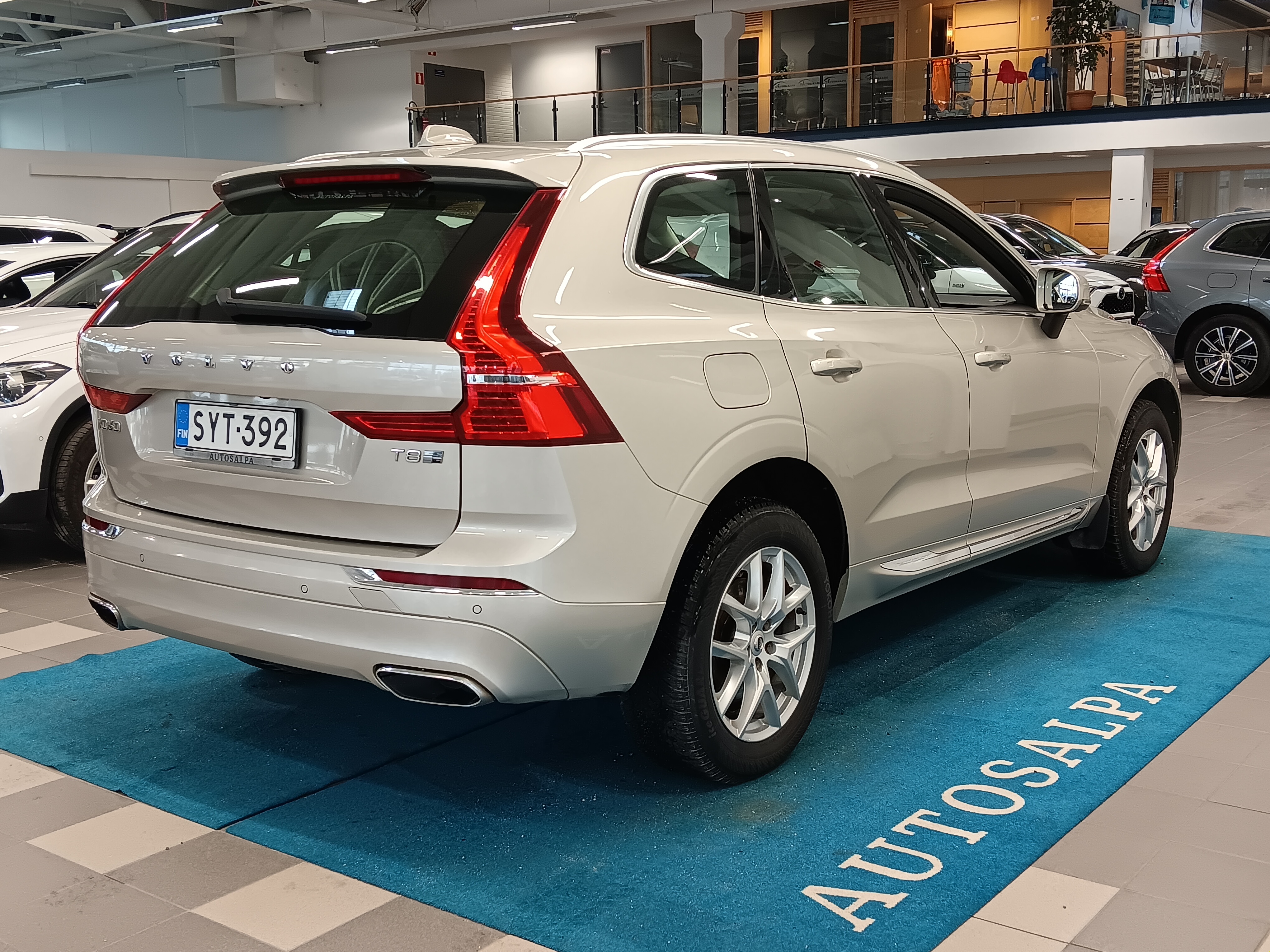 VOLVO XC60 2019