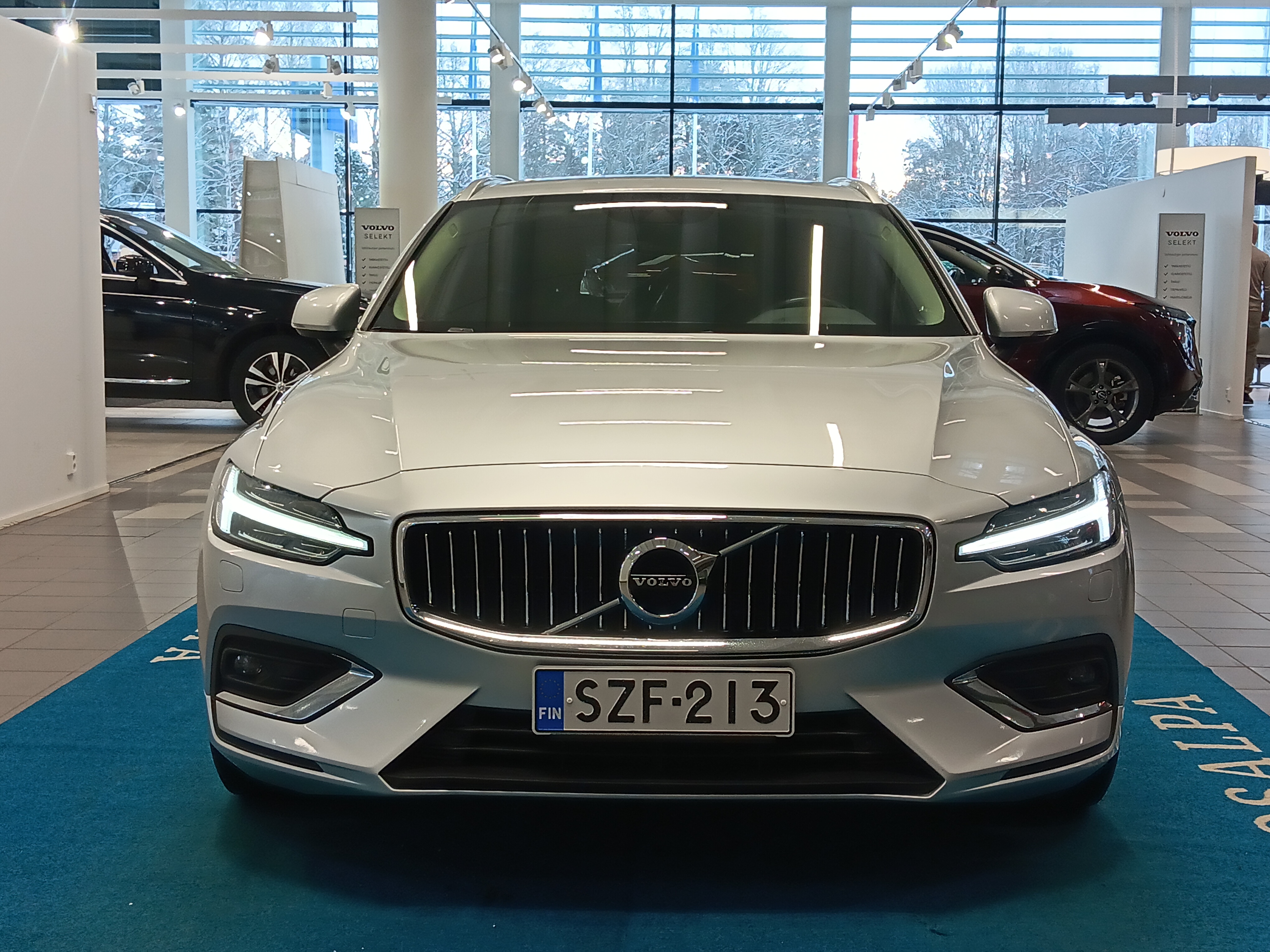 VOLVO V60 2022