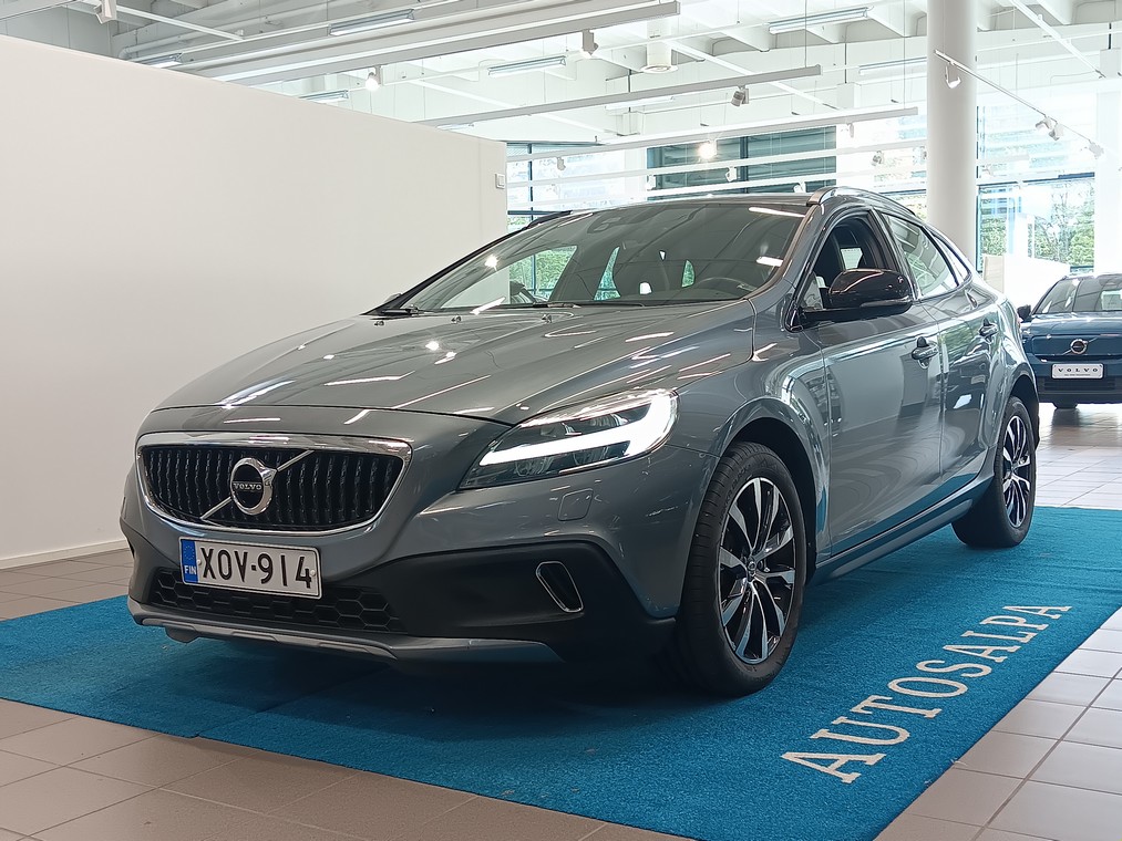 VOLVO V40 Cross Country 2018