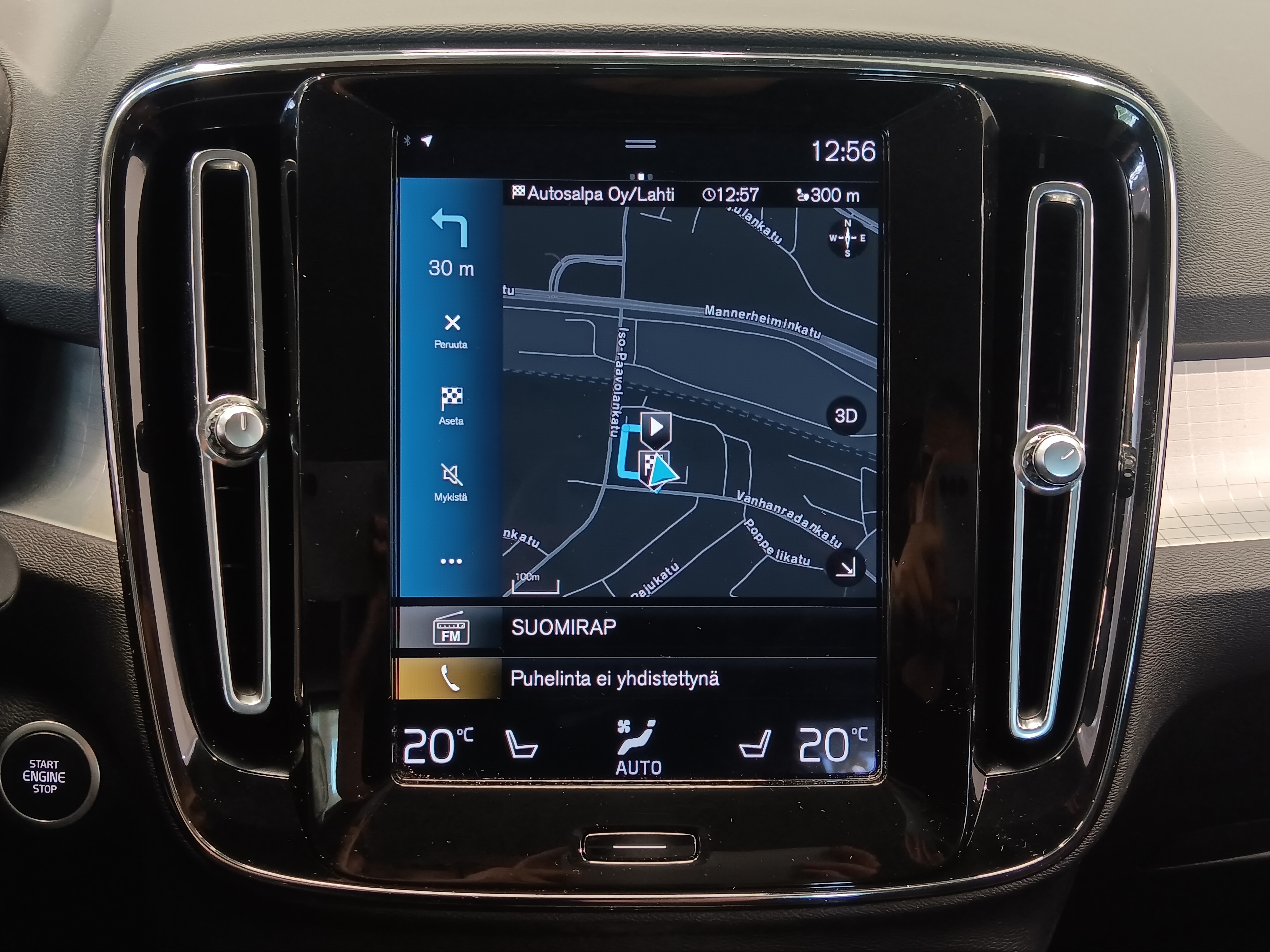 VOLVO XC40 2021