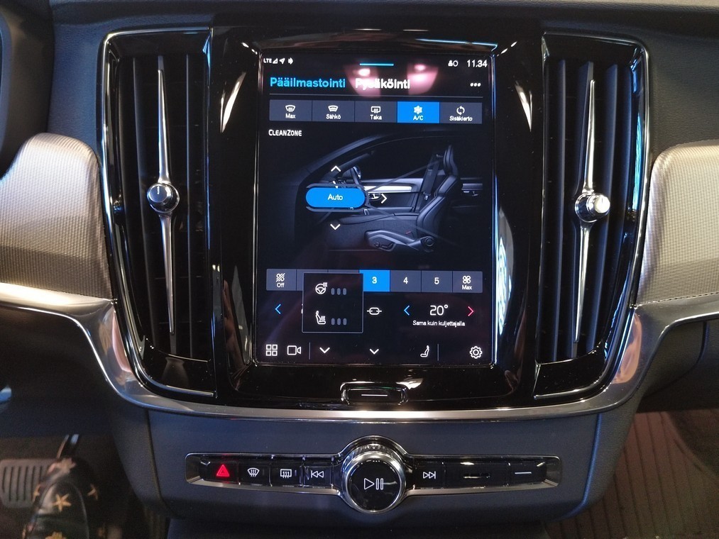 VOLVO V90 2024