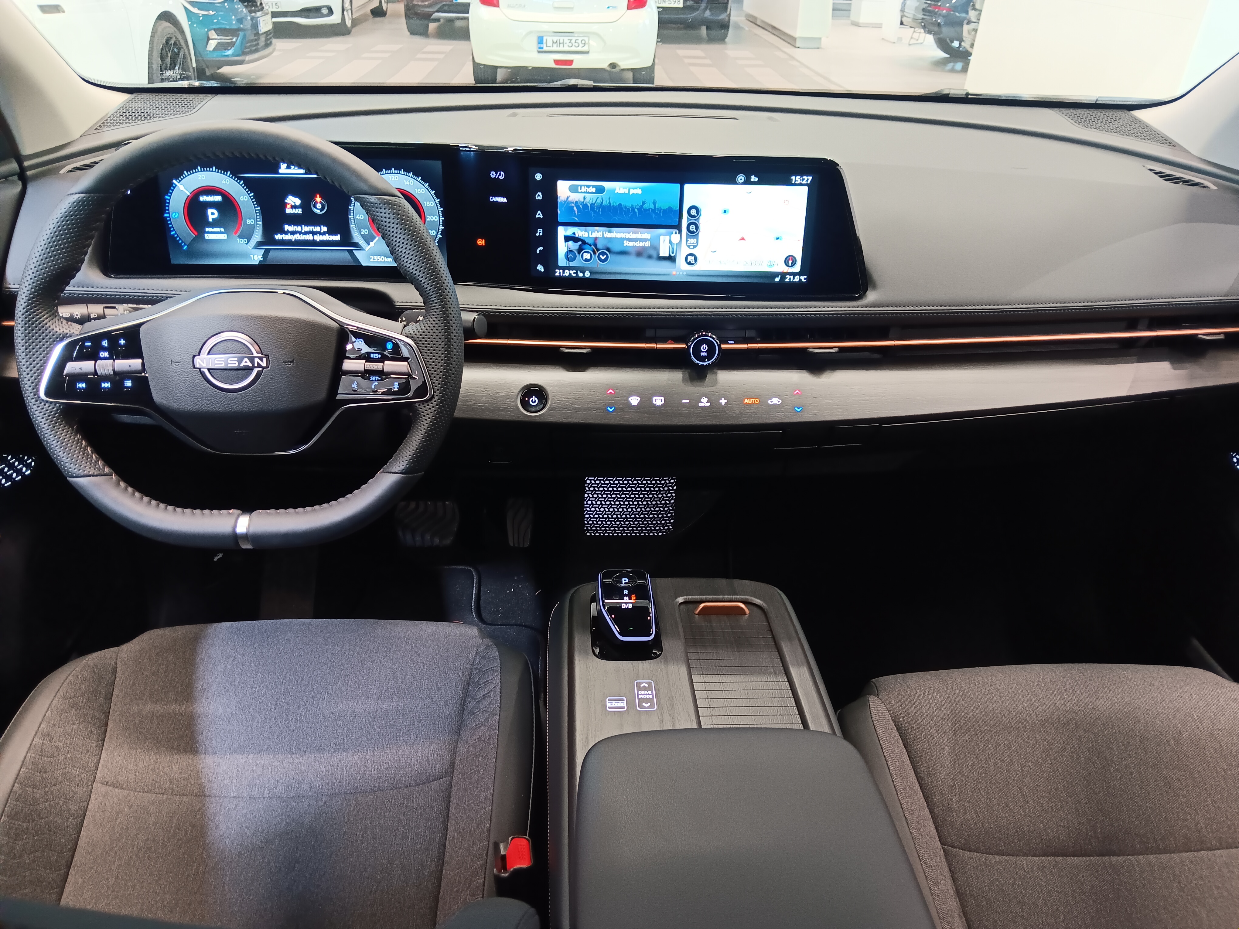 NISSAN Ariya 2026