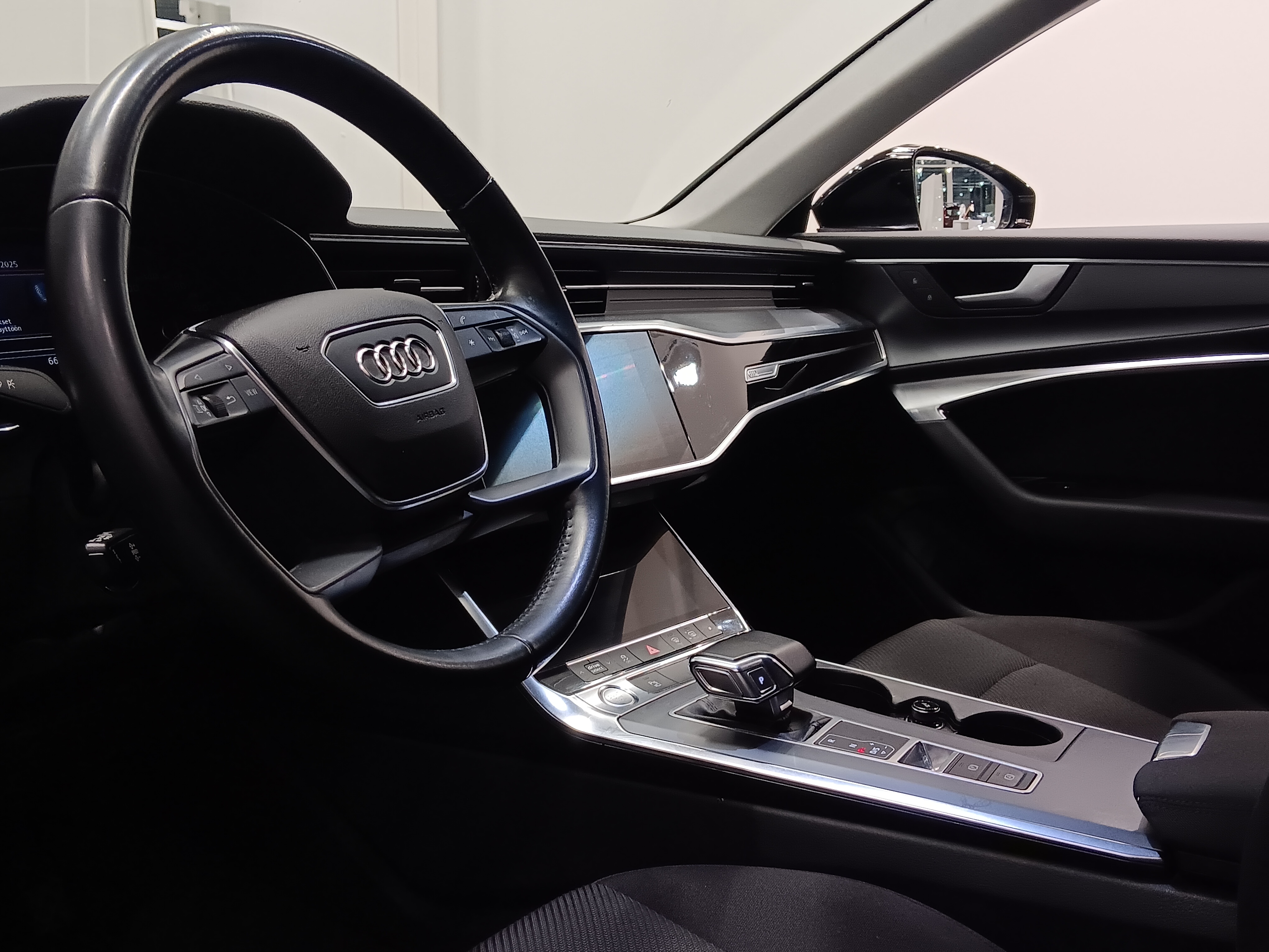 AUDI A6 2019