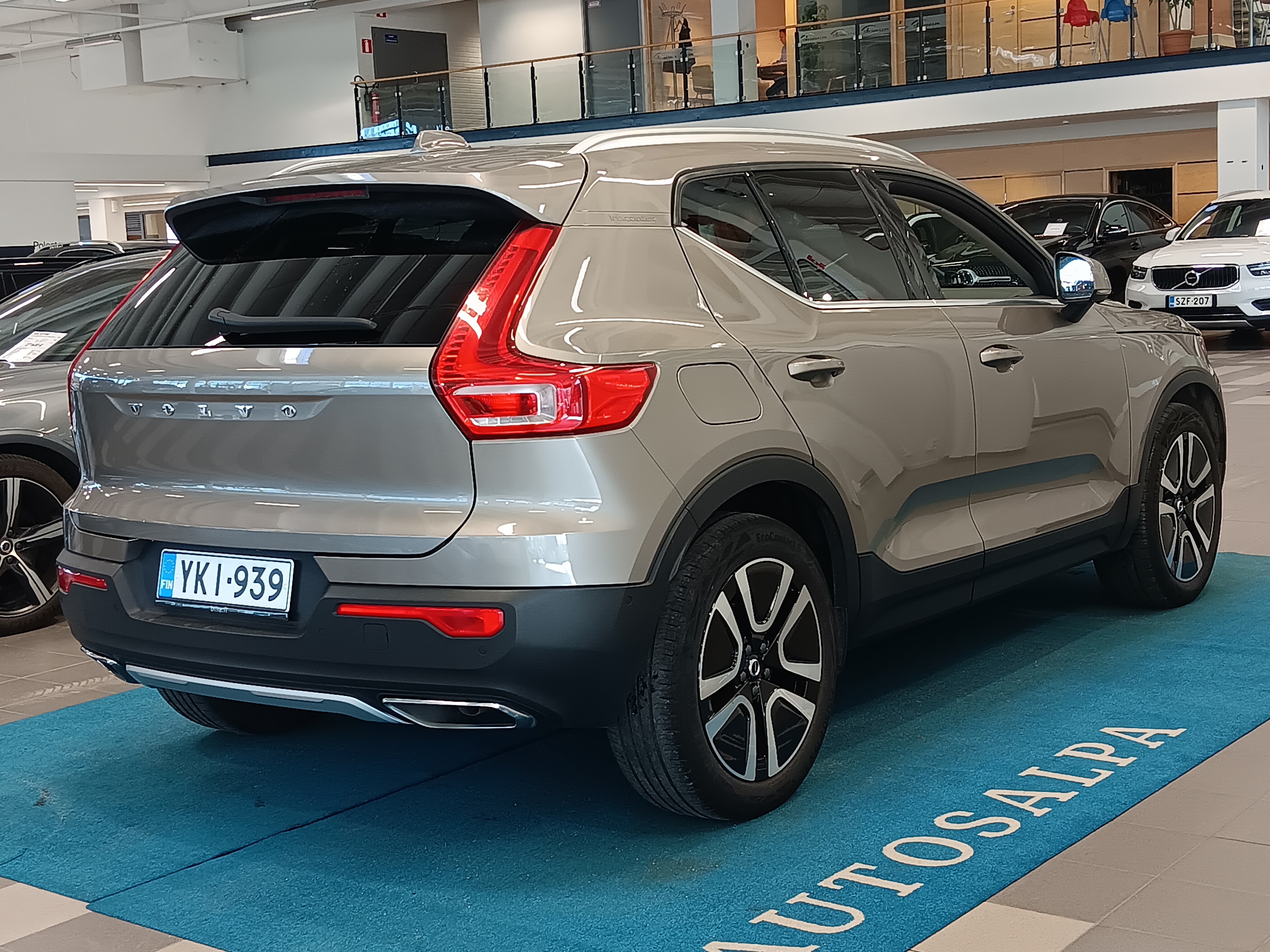VOLVO XC40 2020
