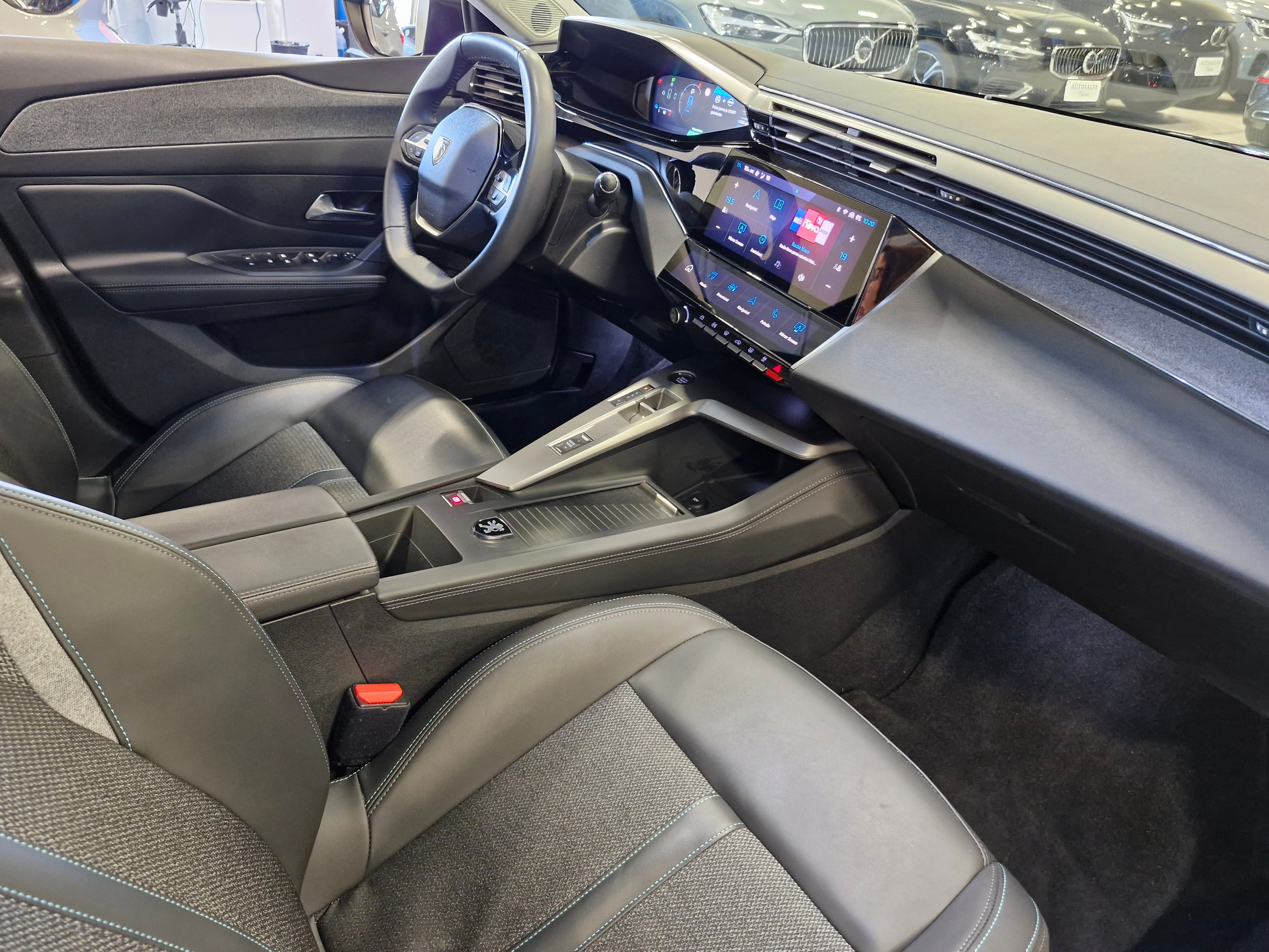 PEUGEOT 308 2023