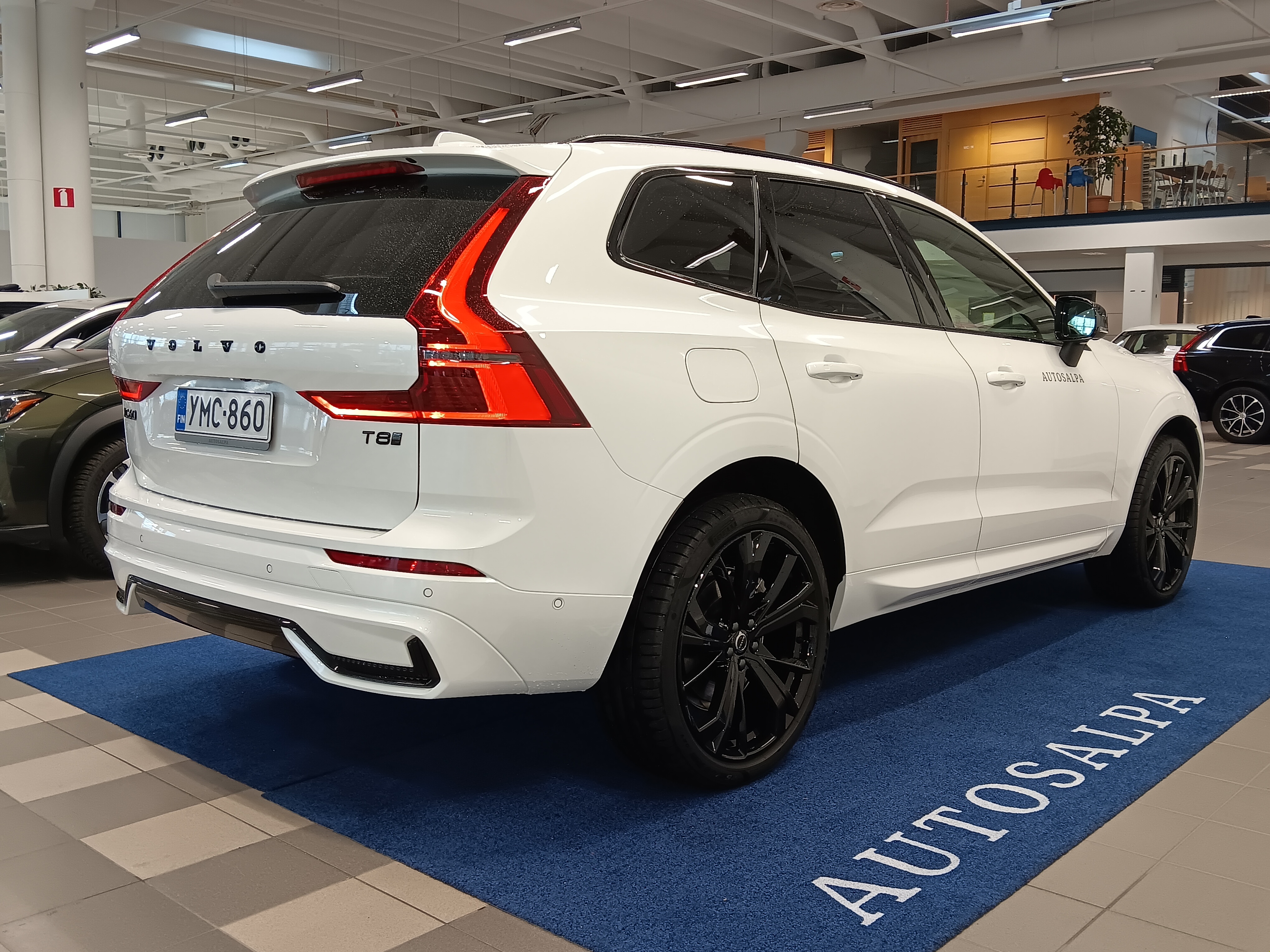 VOLVO XC60 2026