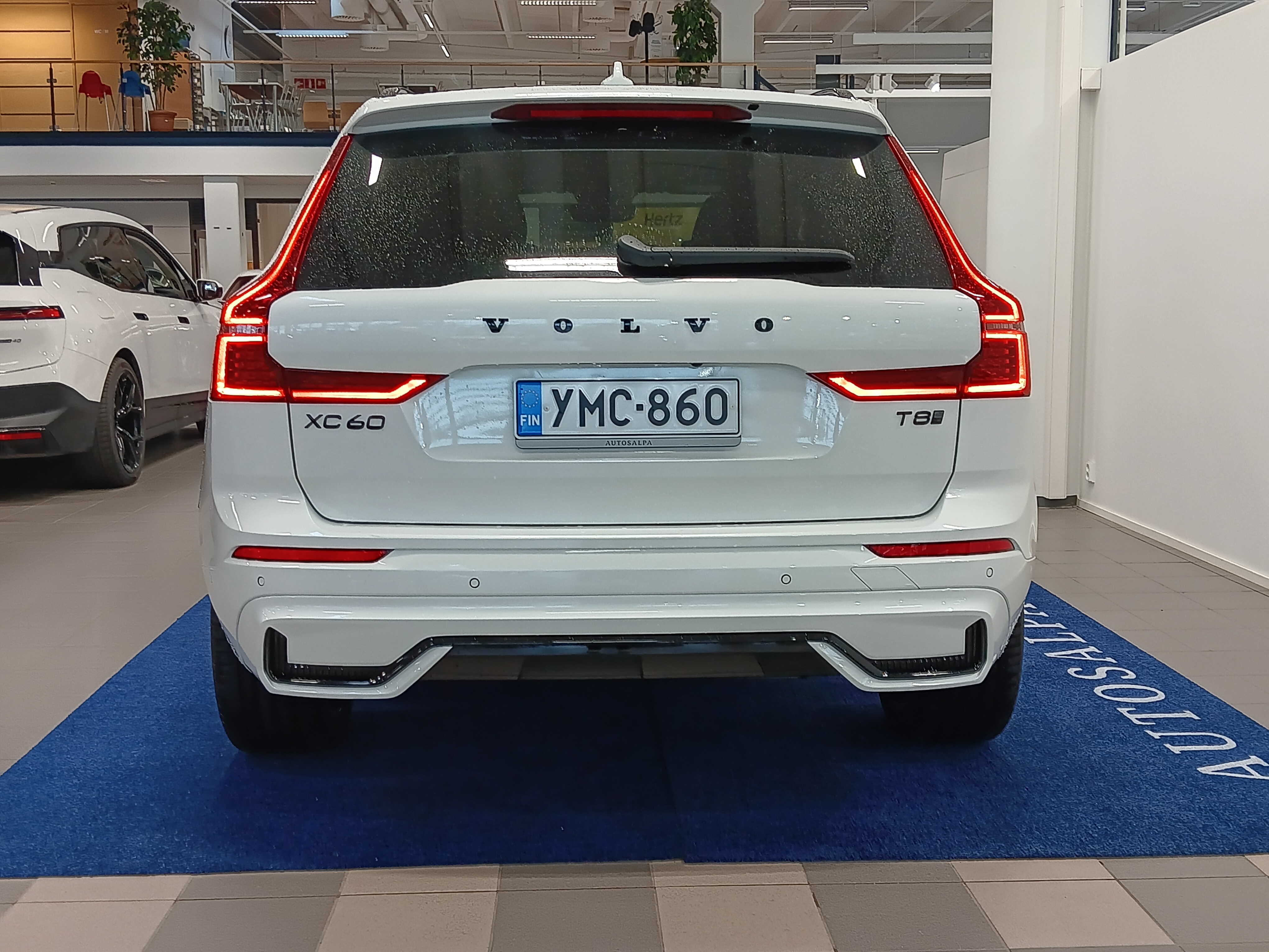 VOLVO XC60 2026