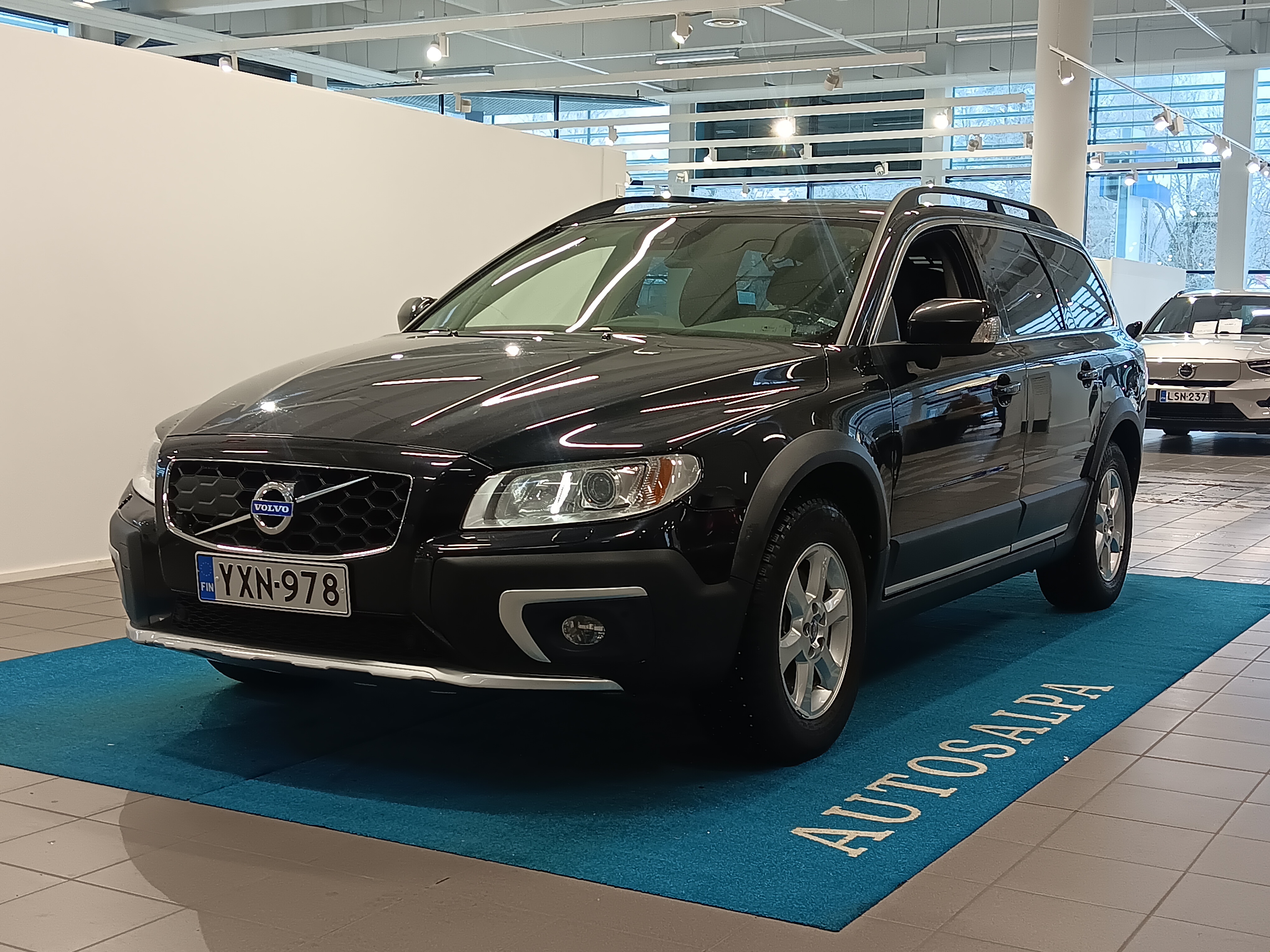 VOLVO XC70 2015