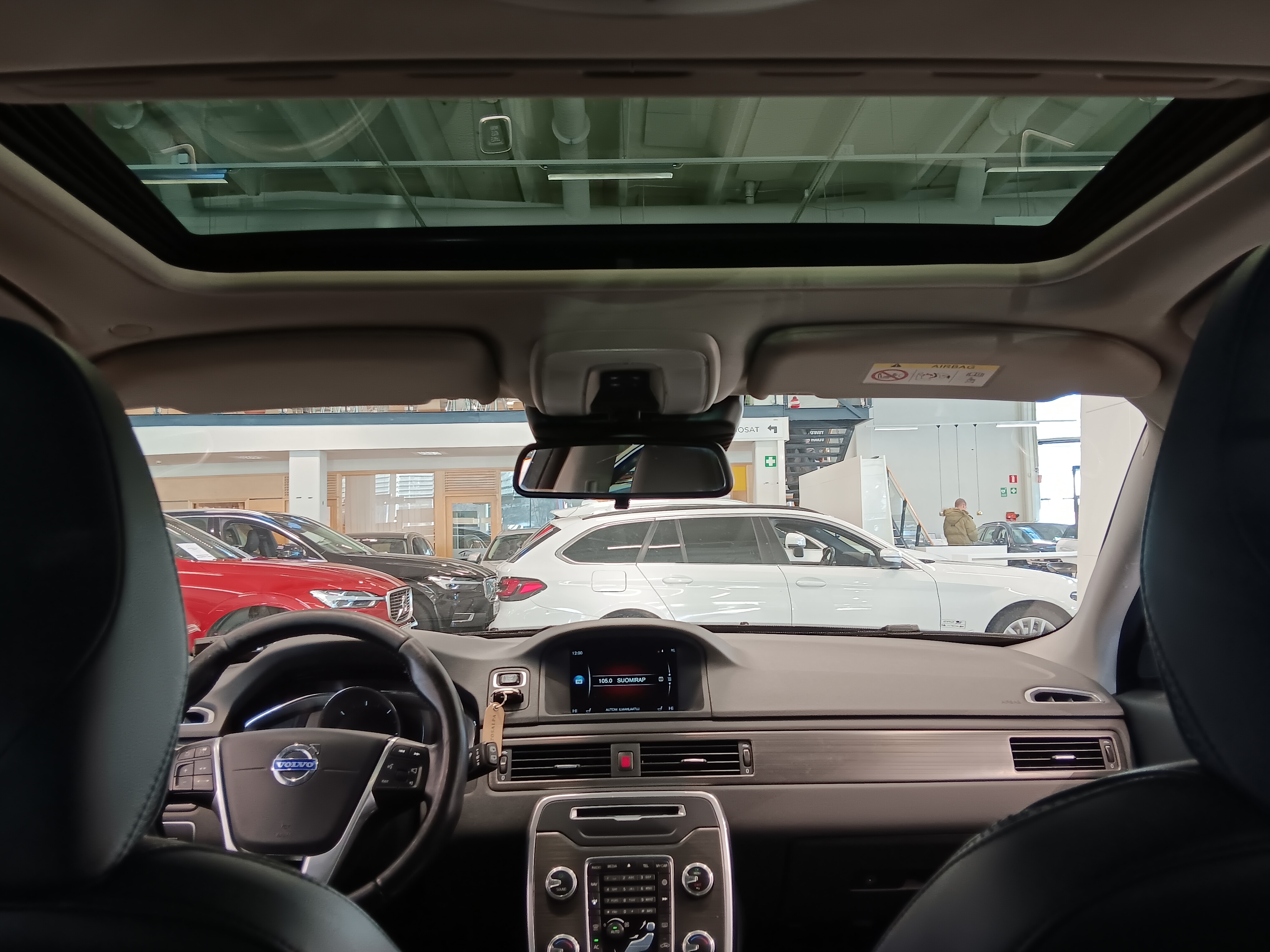 VOLVO XC70 2015