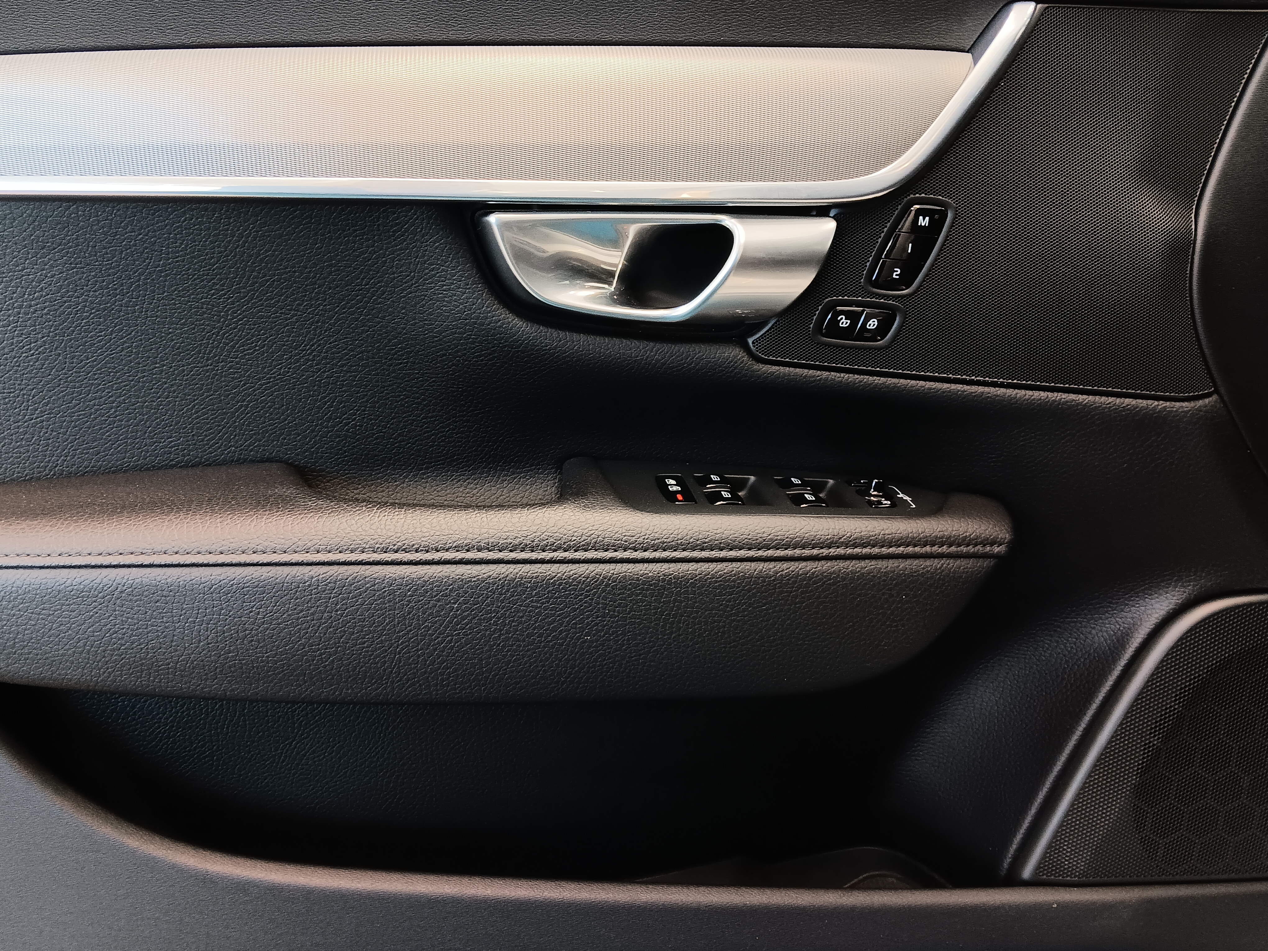 VOLVO V90 2017