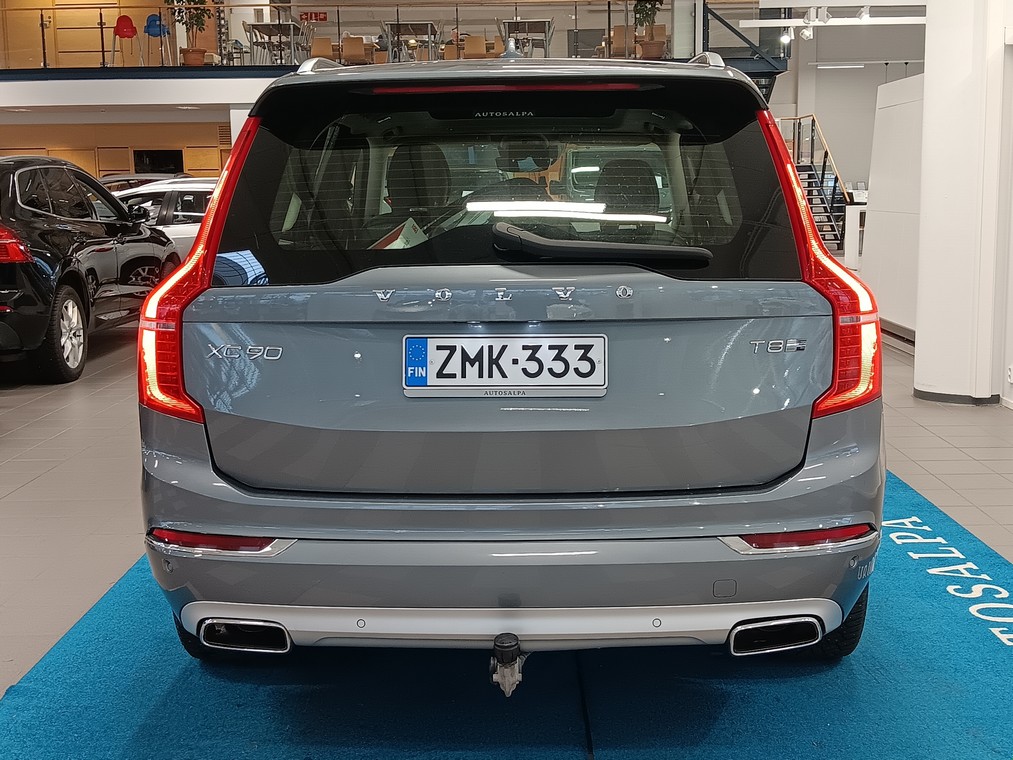VOLVO XC90 2019
