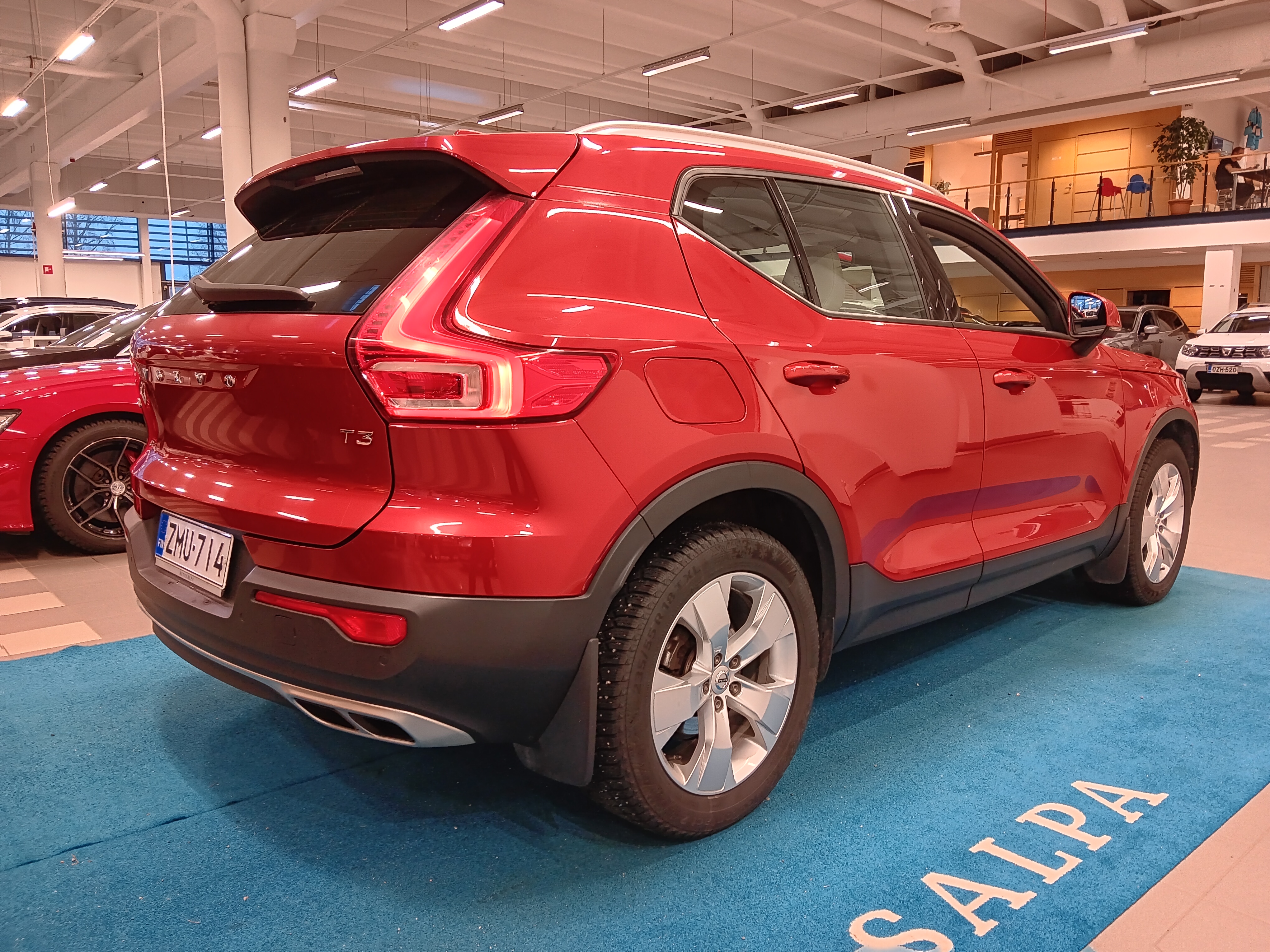 VOLVO XC40 2020