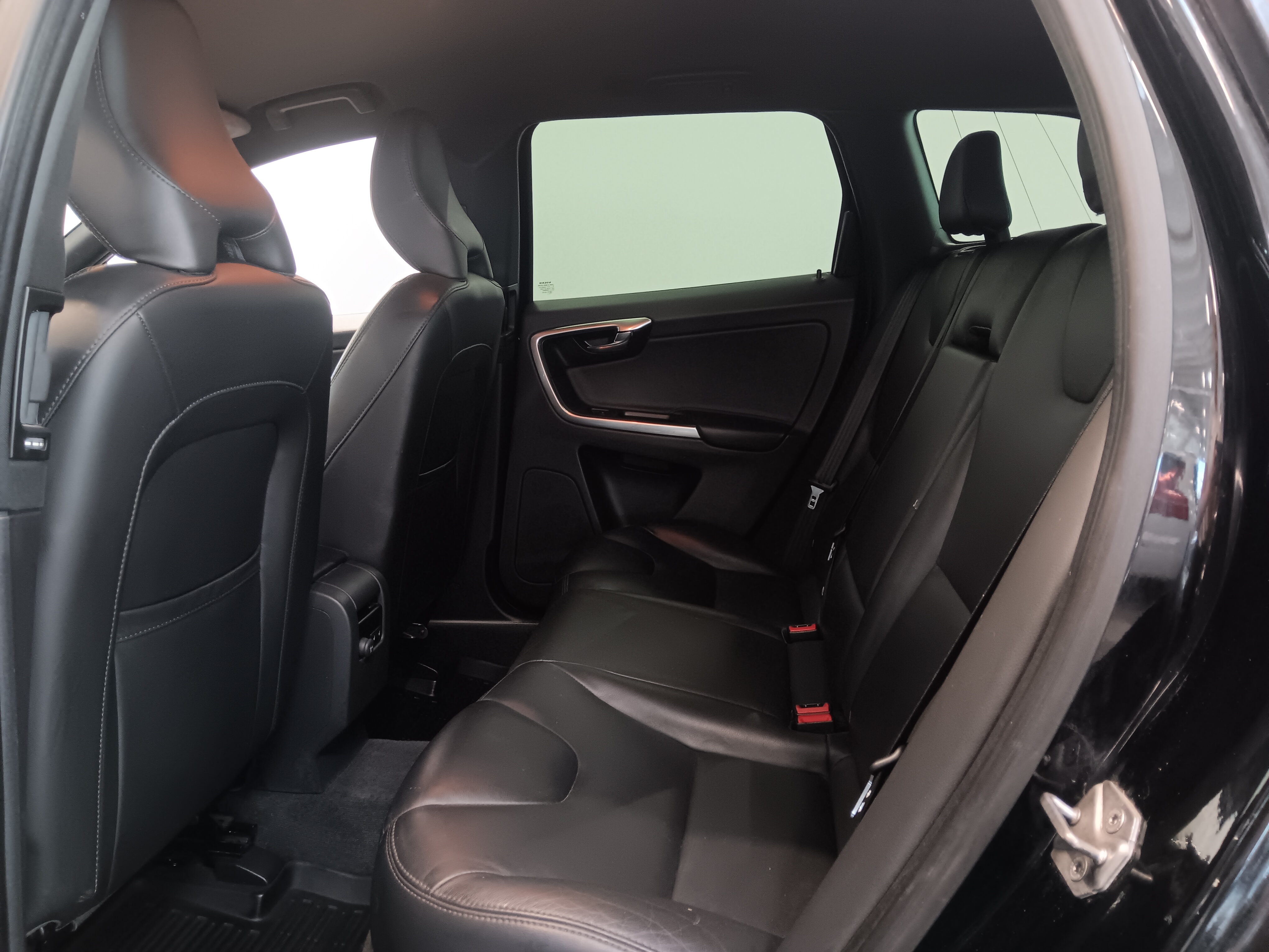 VOLVO XC60 2017
