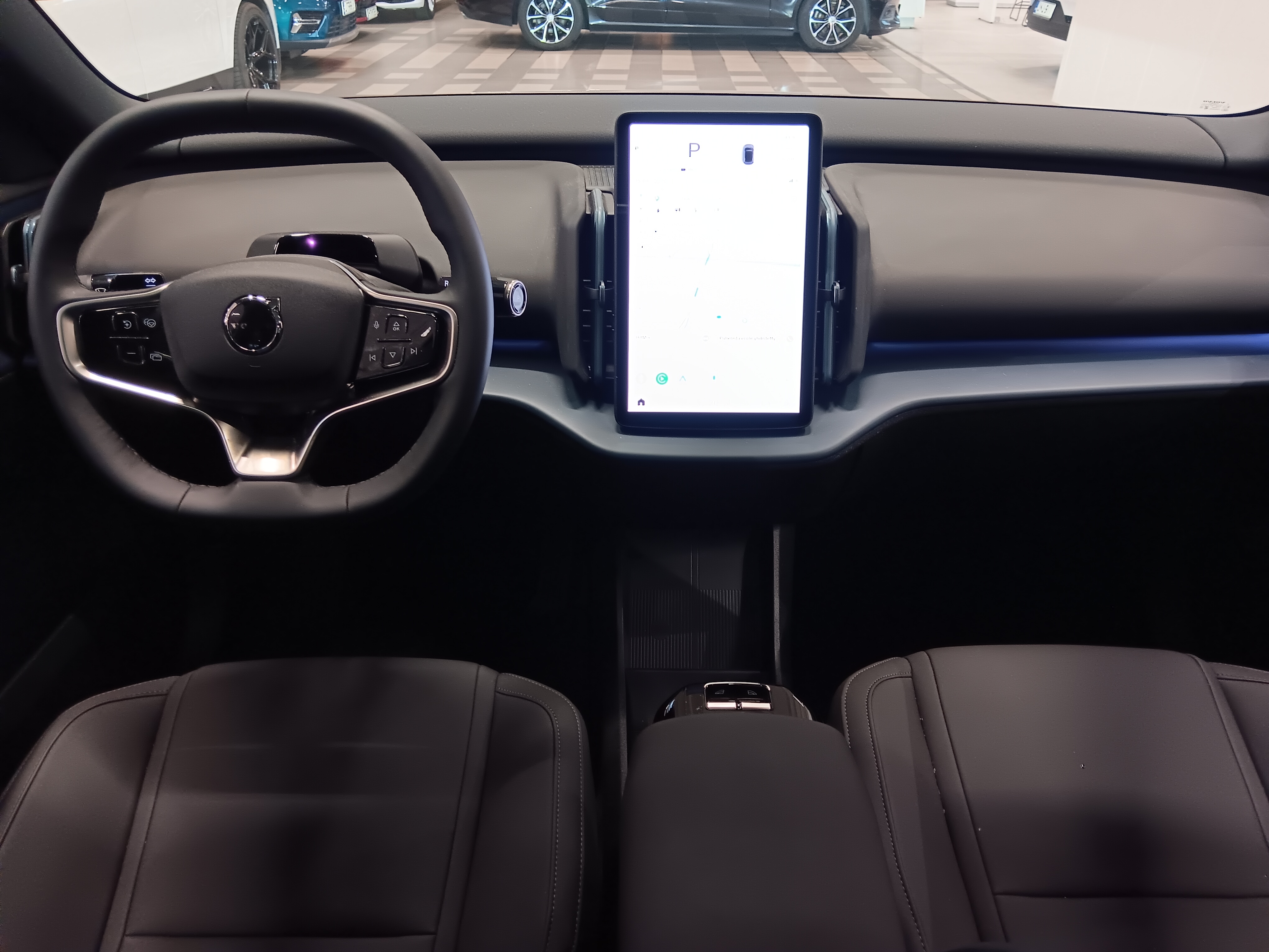 VOLVO EX30 Cross Country 2025