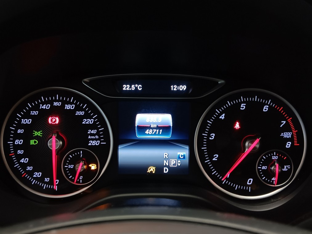 MERCEDES-BENZ A 2017