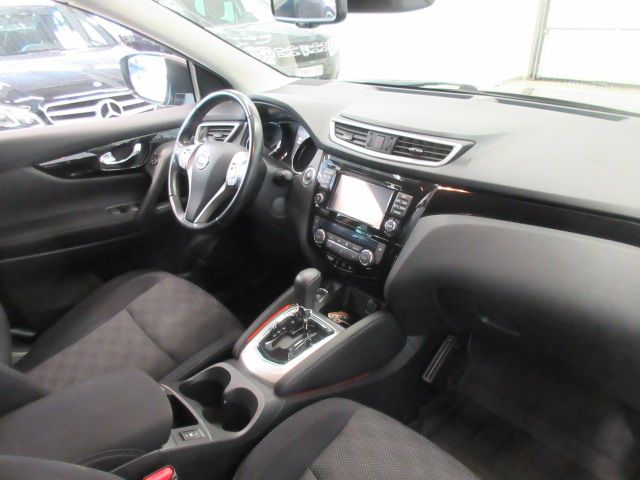 NISSAN Qashqai 2017