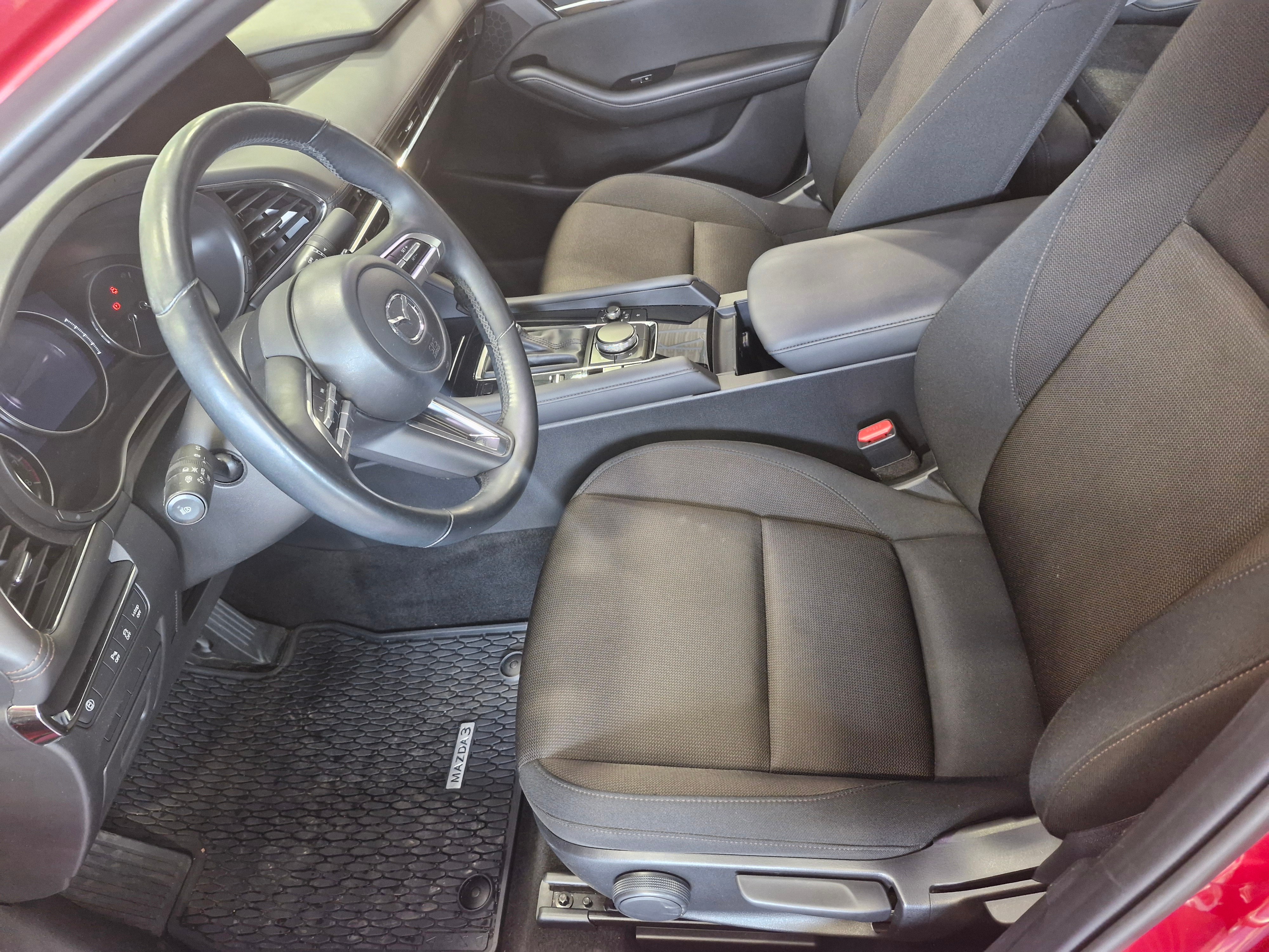 MAZDA Mazda3 2019