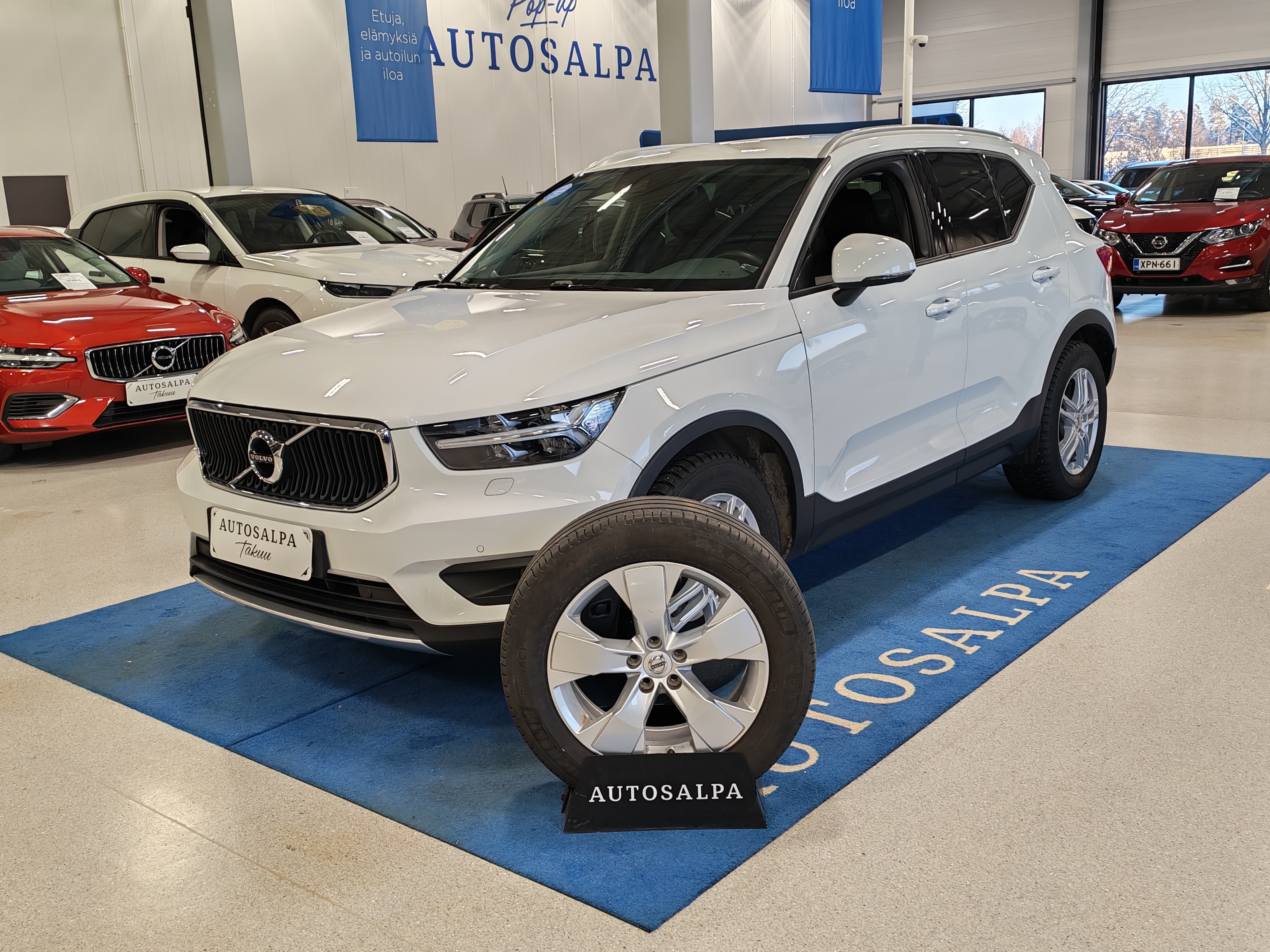 VOLVO XC40 2020