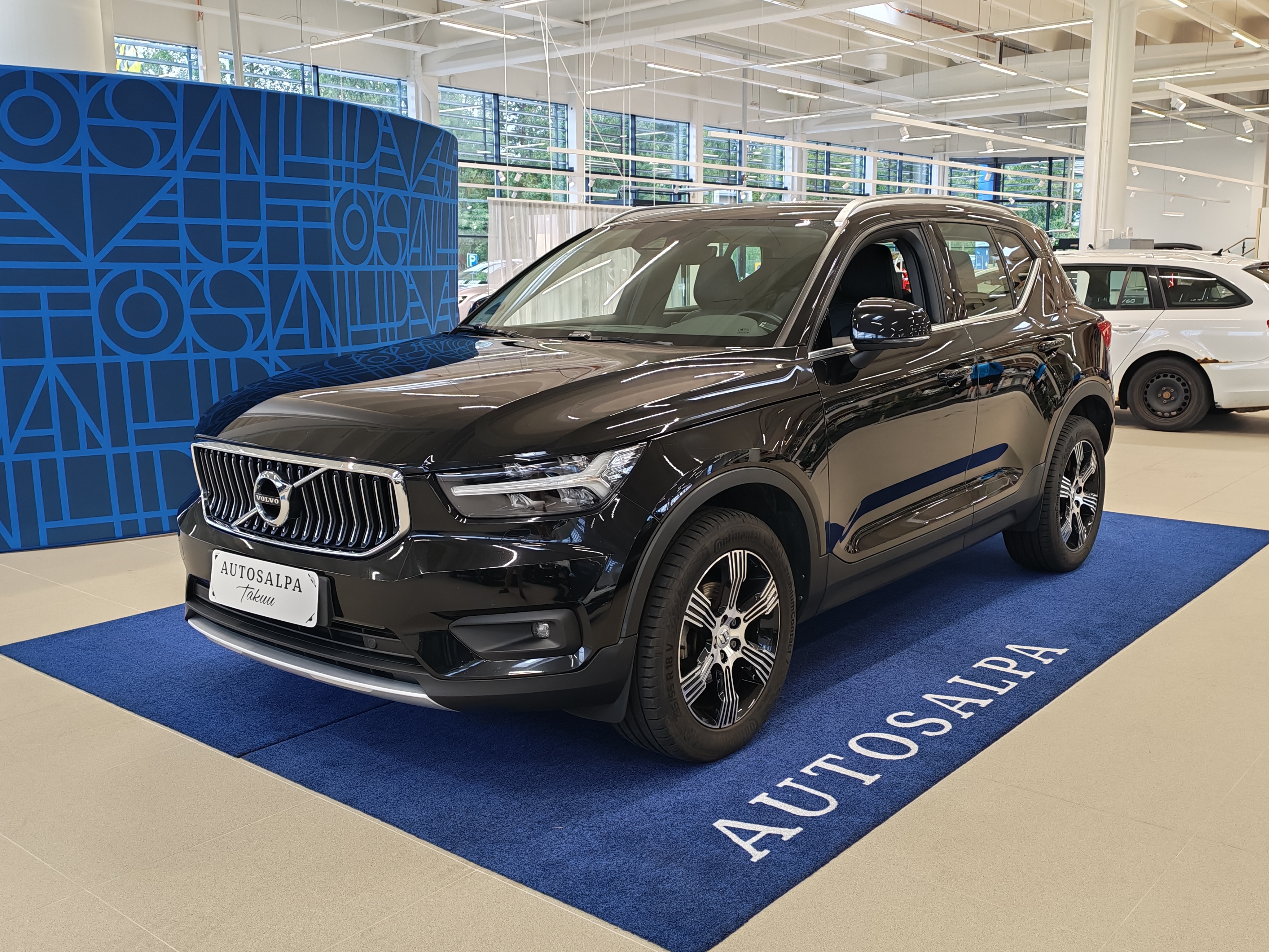 VOLVO XC40 2020