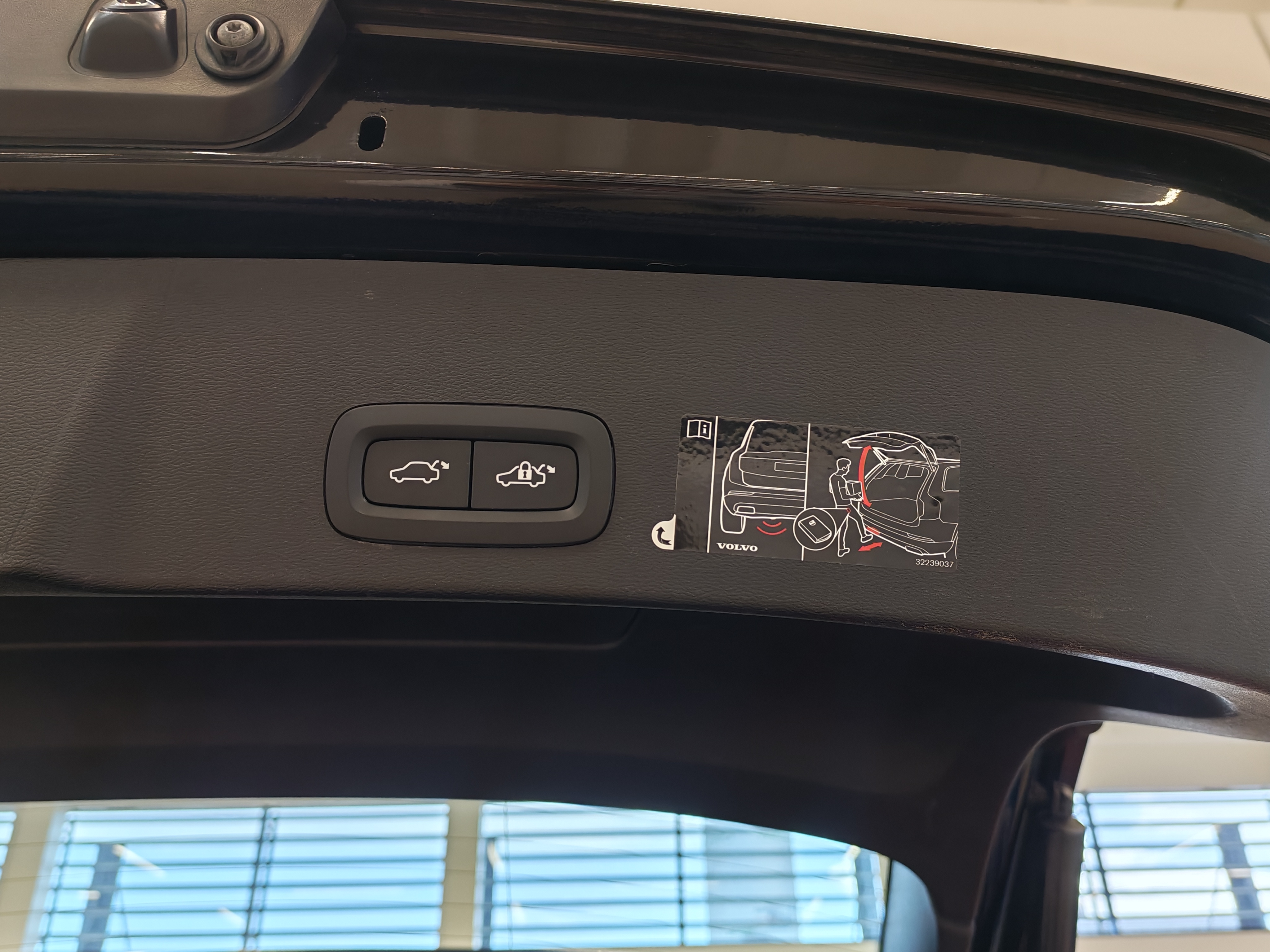 VOLVO XC40 2020