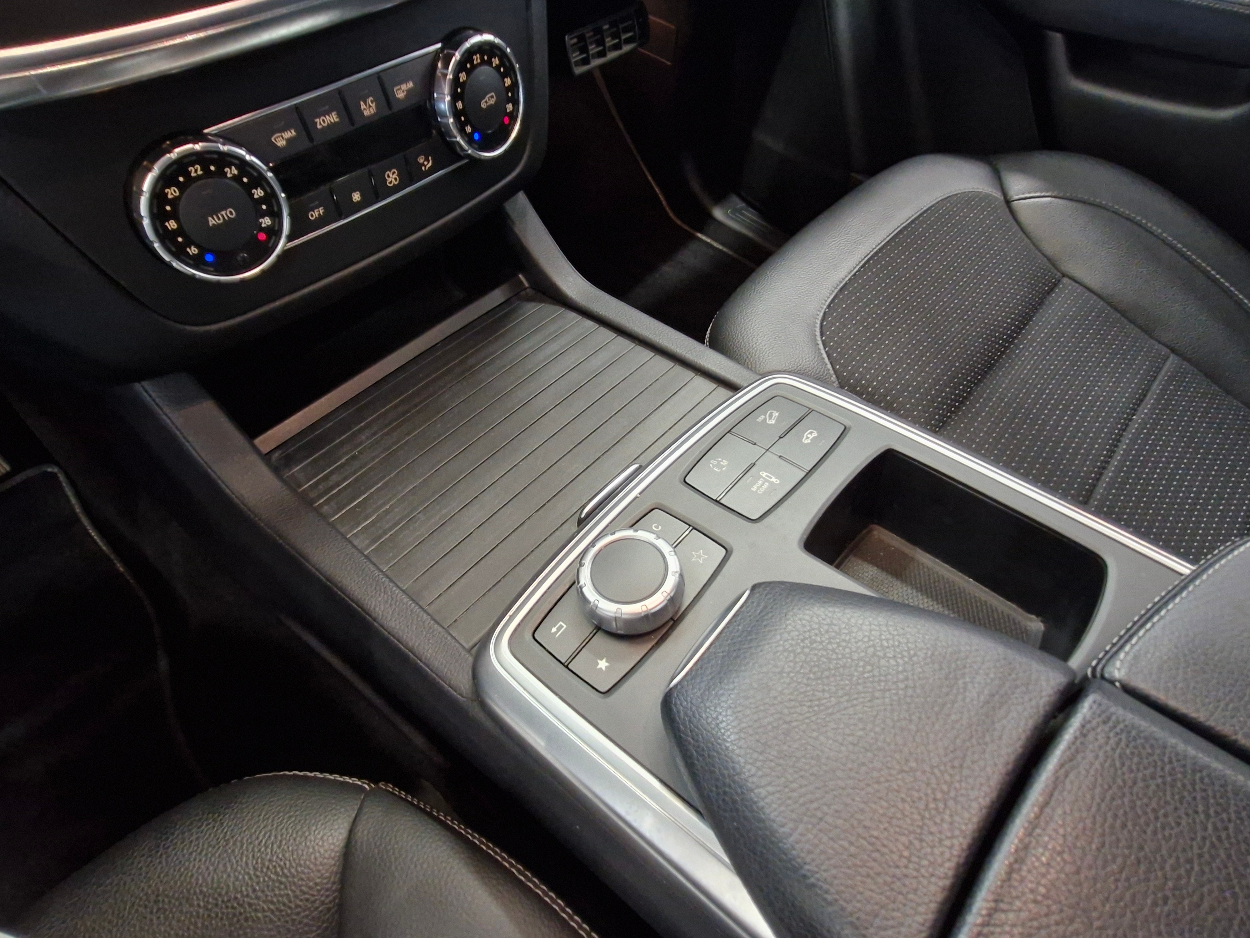 MERCEDES-BENZ ML 2012