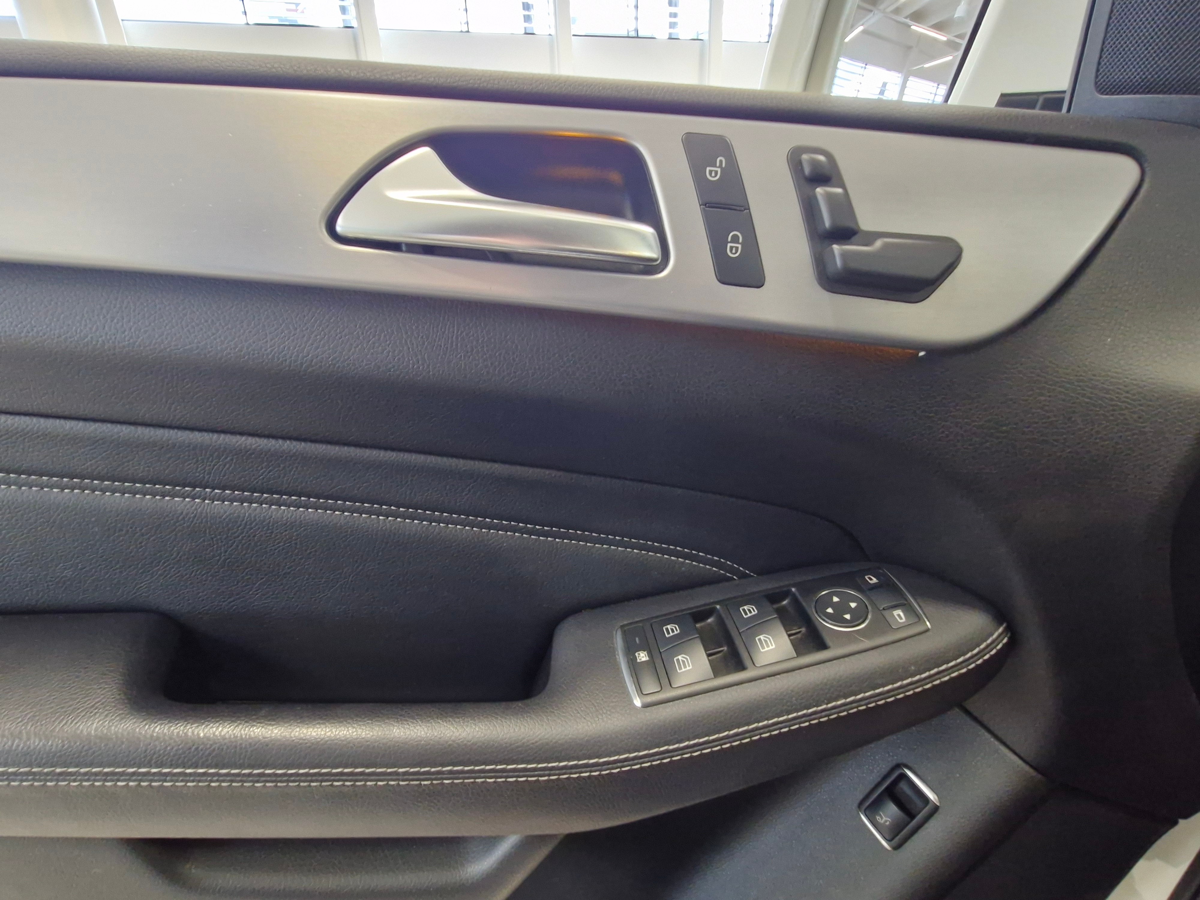 MERCEDES-BENZ ML 2012