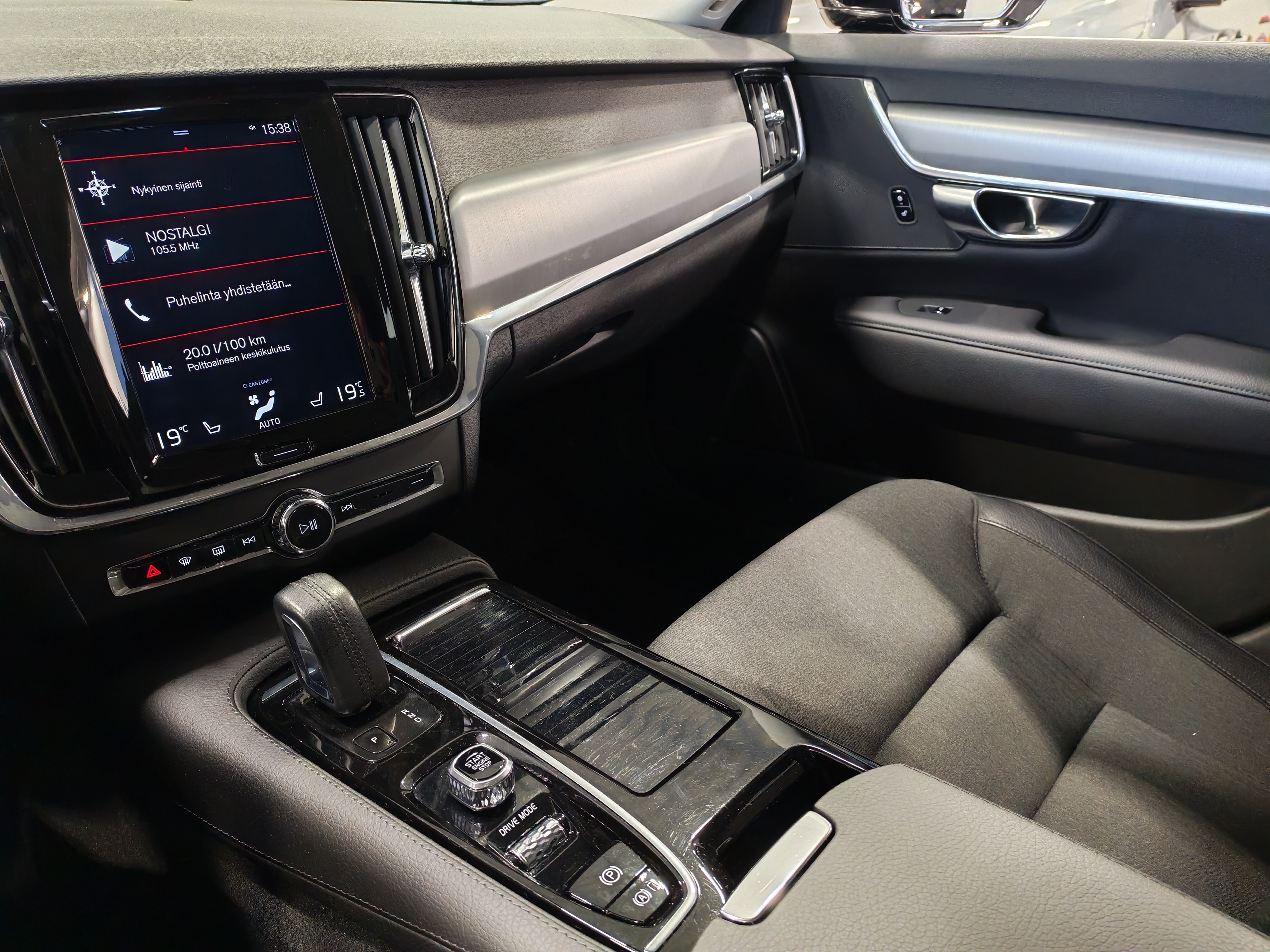 VOLVO V90 2020