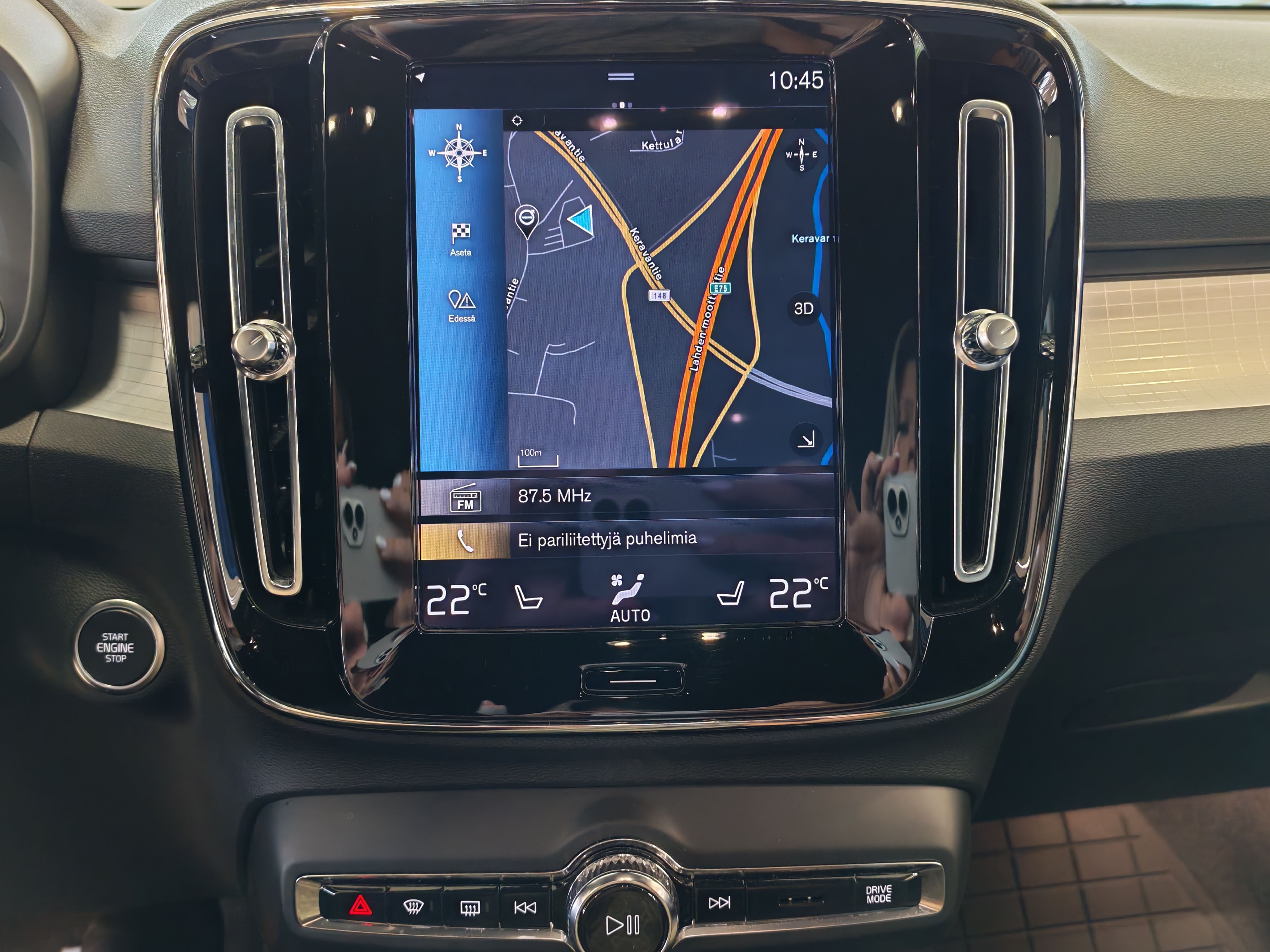 VOLVO XC40 2024