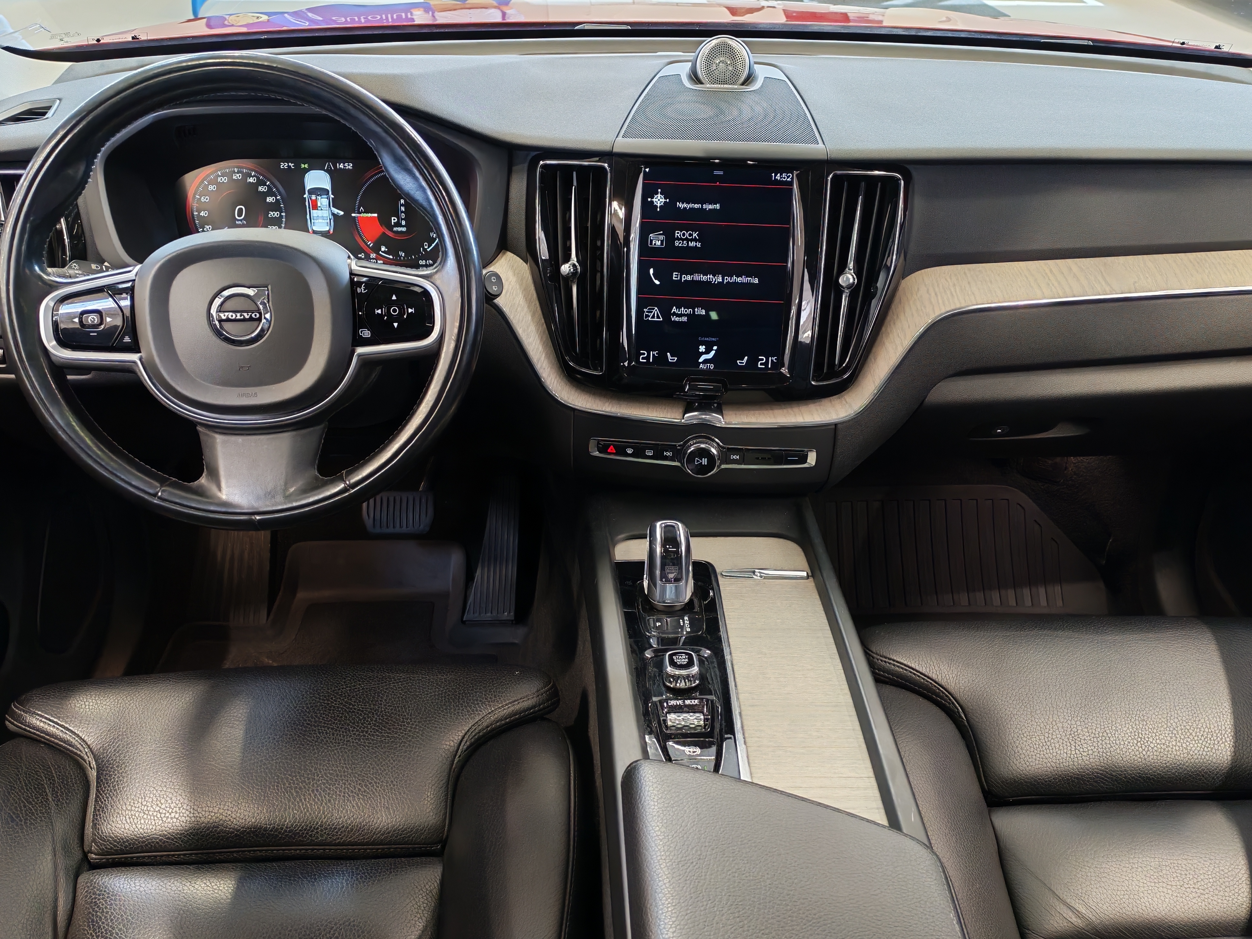 VOLVO XC60 2018