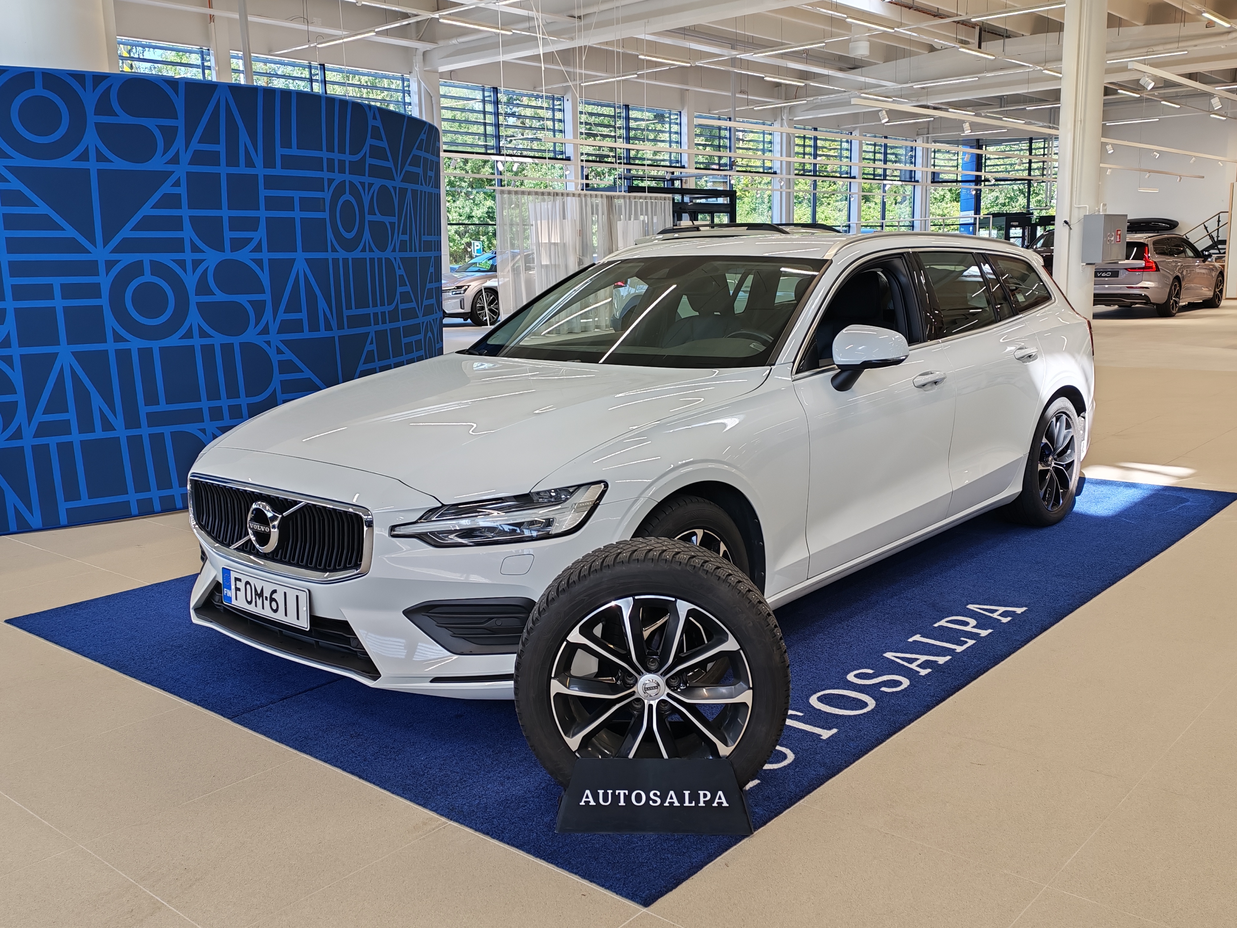 VOLVO V60 2020