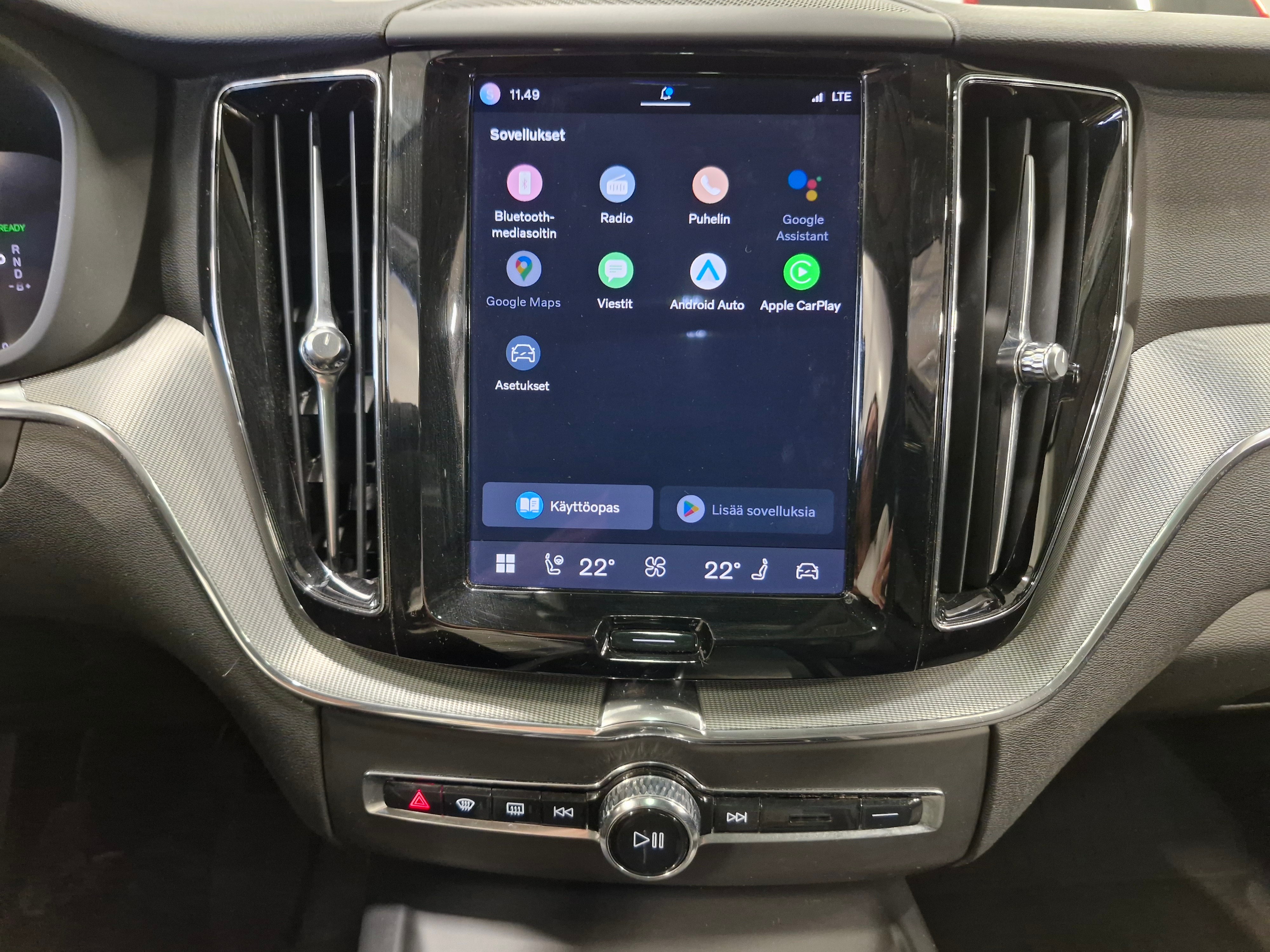 VOLVO XC60 2023