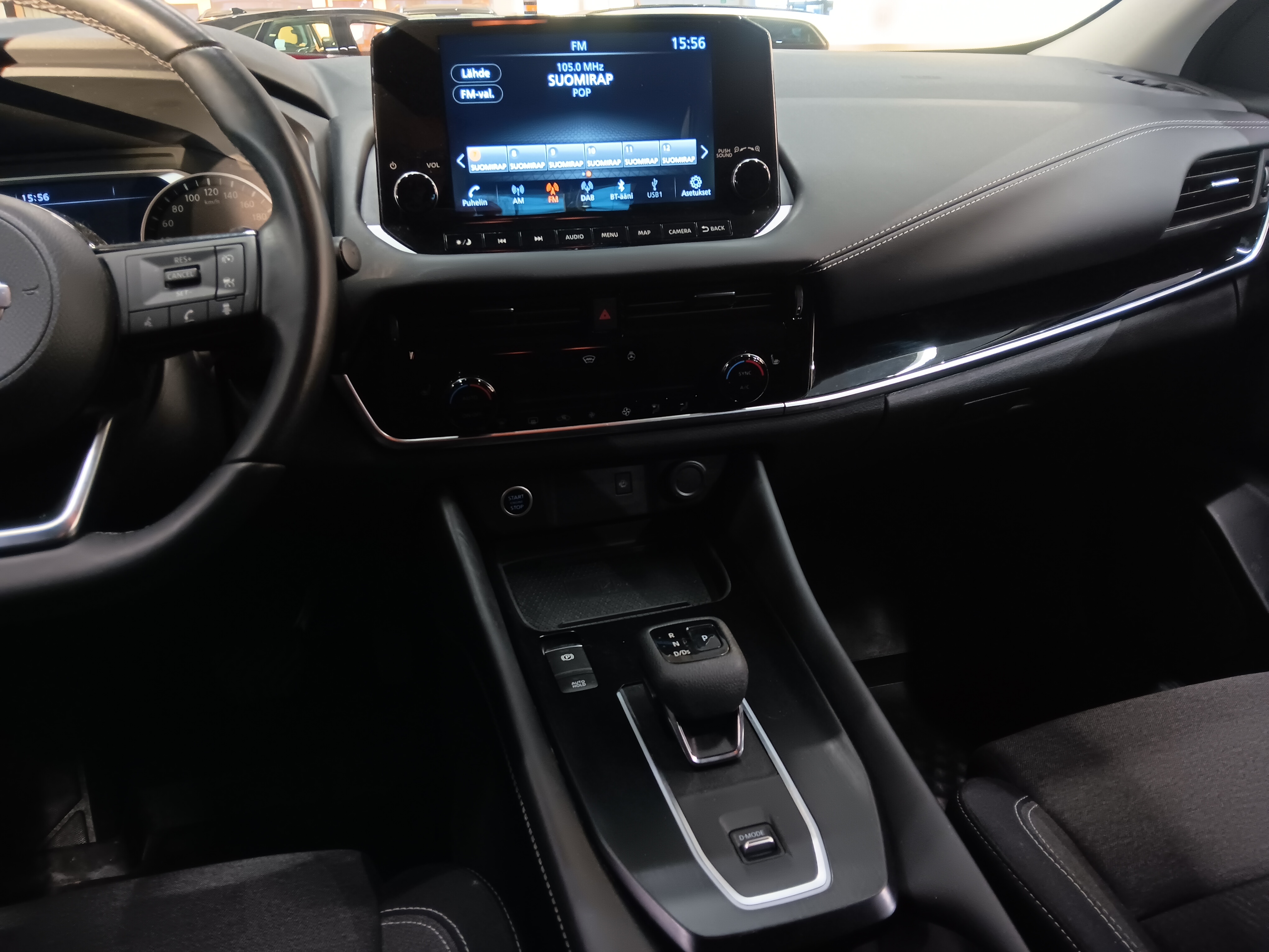 NISSAN Qashqai 2022
